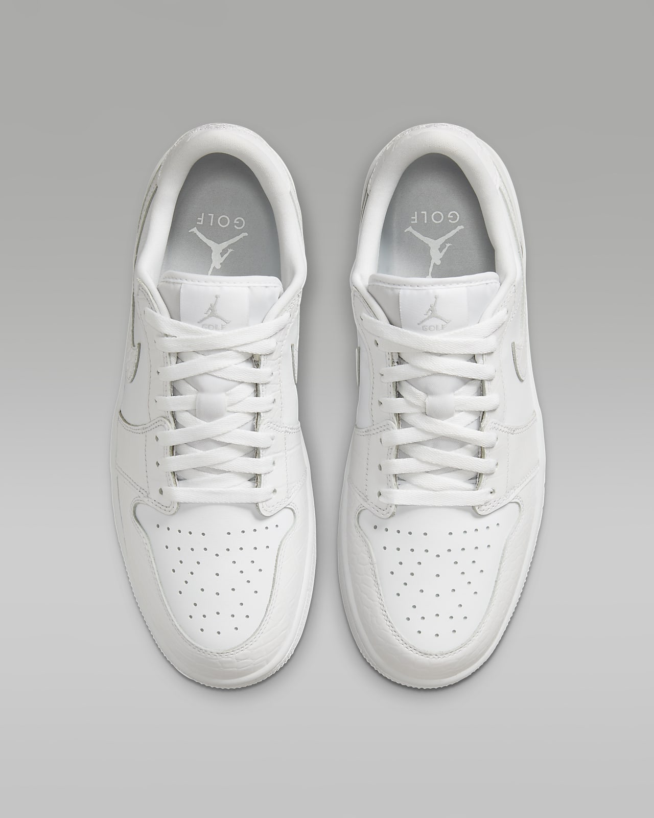 Tenis nike hot sale con hoyos
