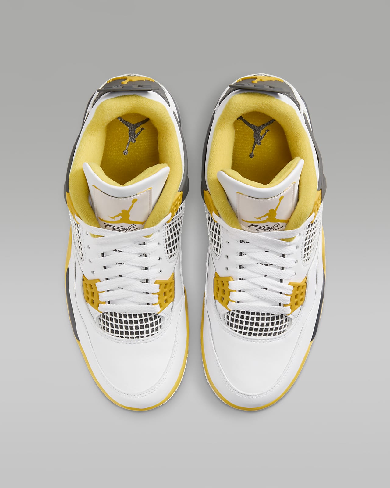 Nike WMNS Air Jordan 4 RetroモデルシリーズAI
