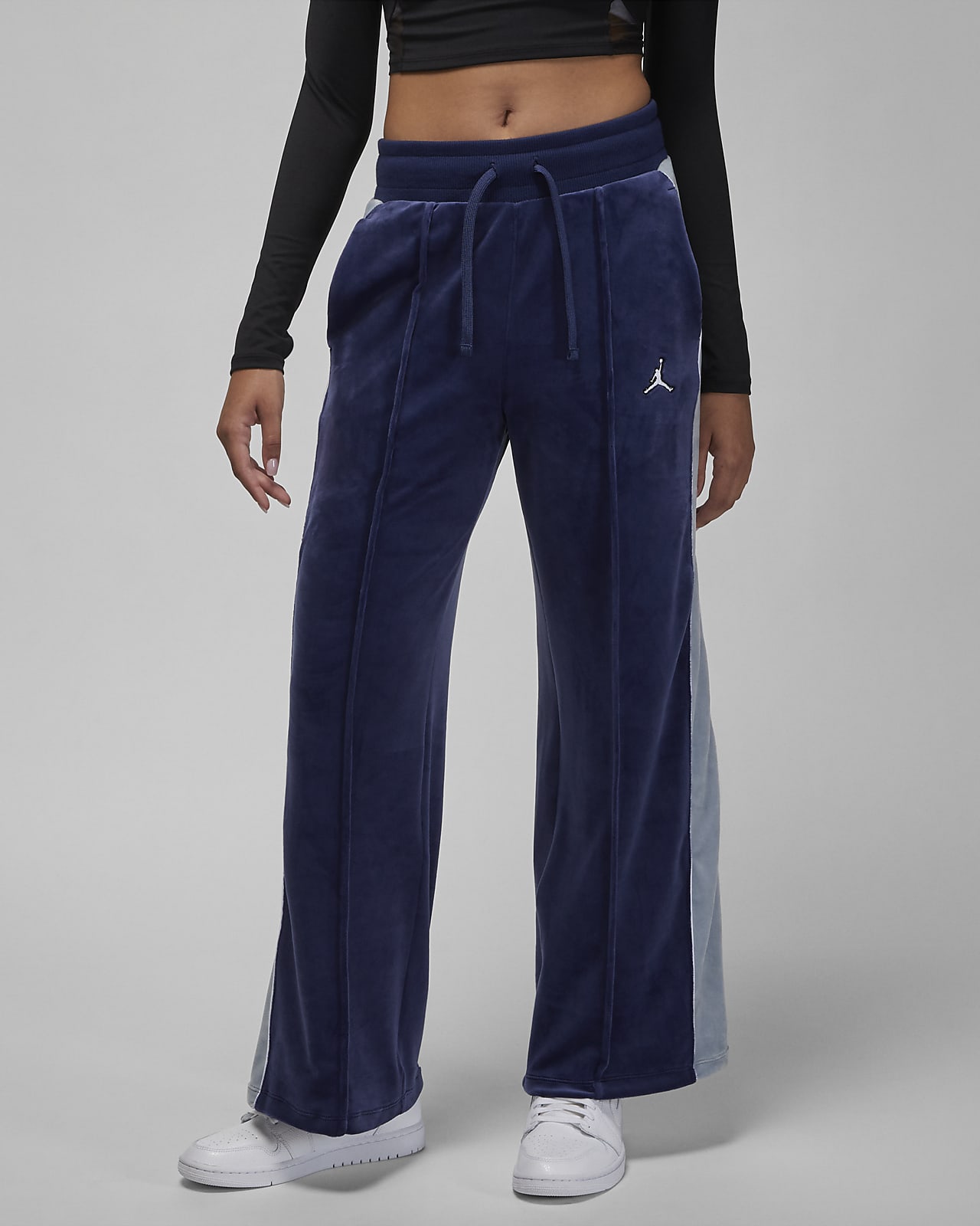 Jordan Flight Women's Velour Trousers. Nike DK