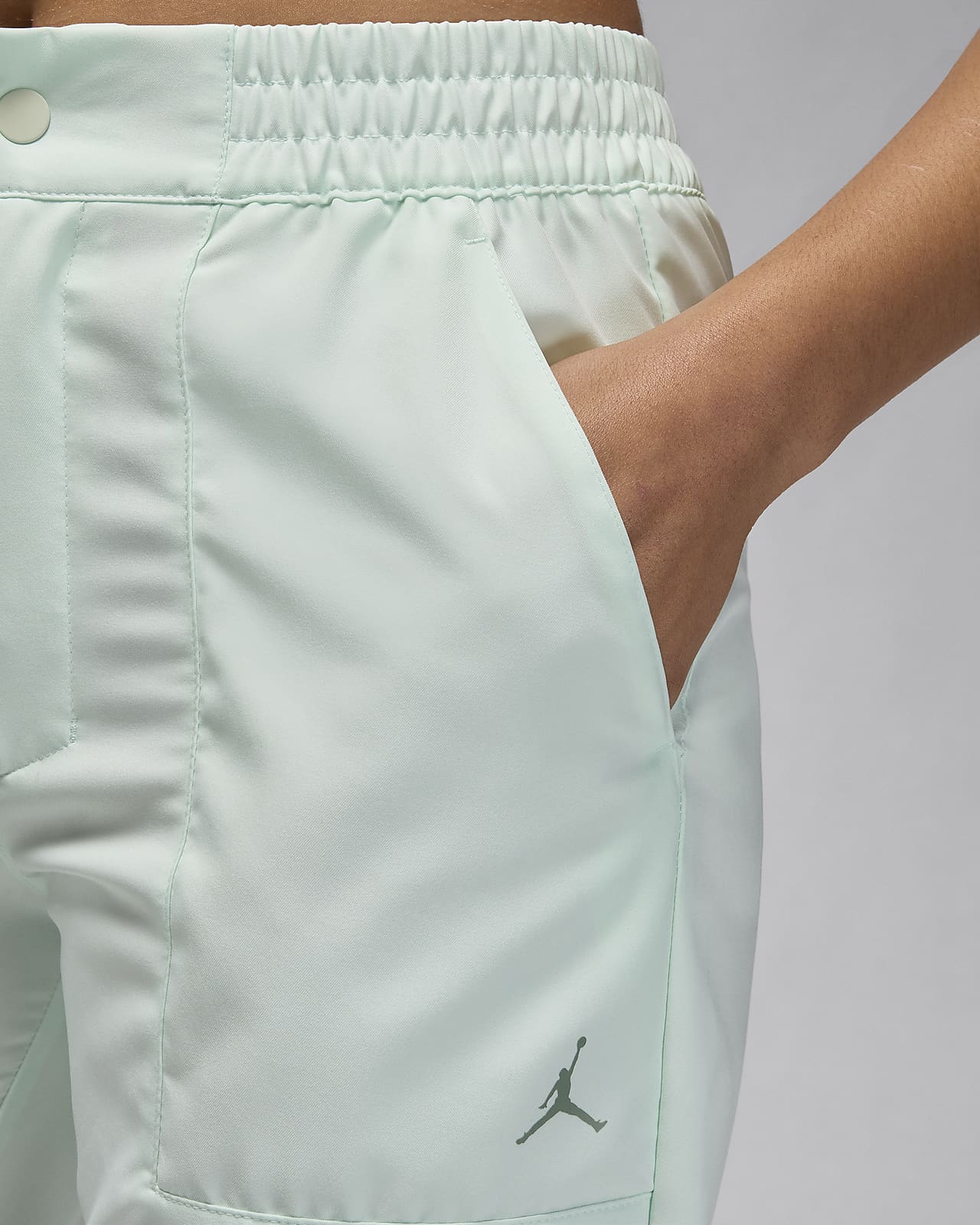 Jordan Women's Woven Trousers. Nike CA