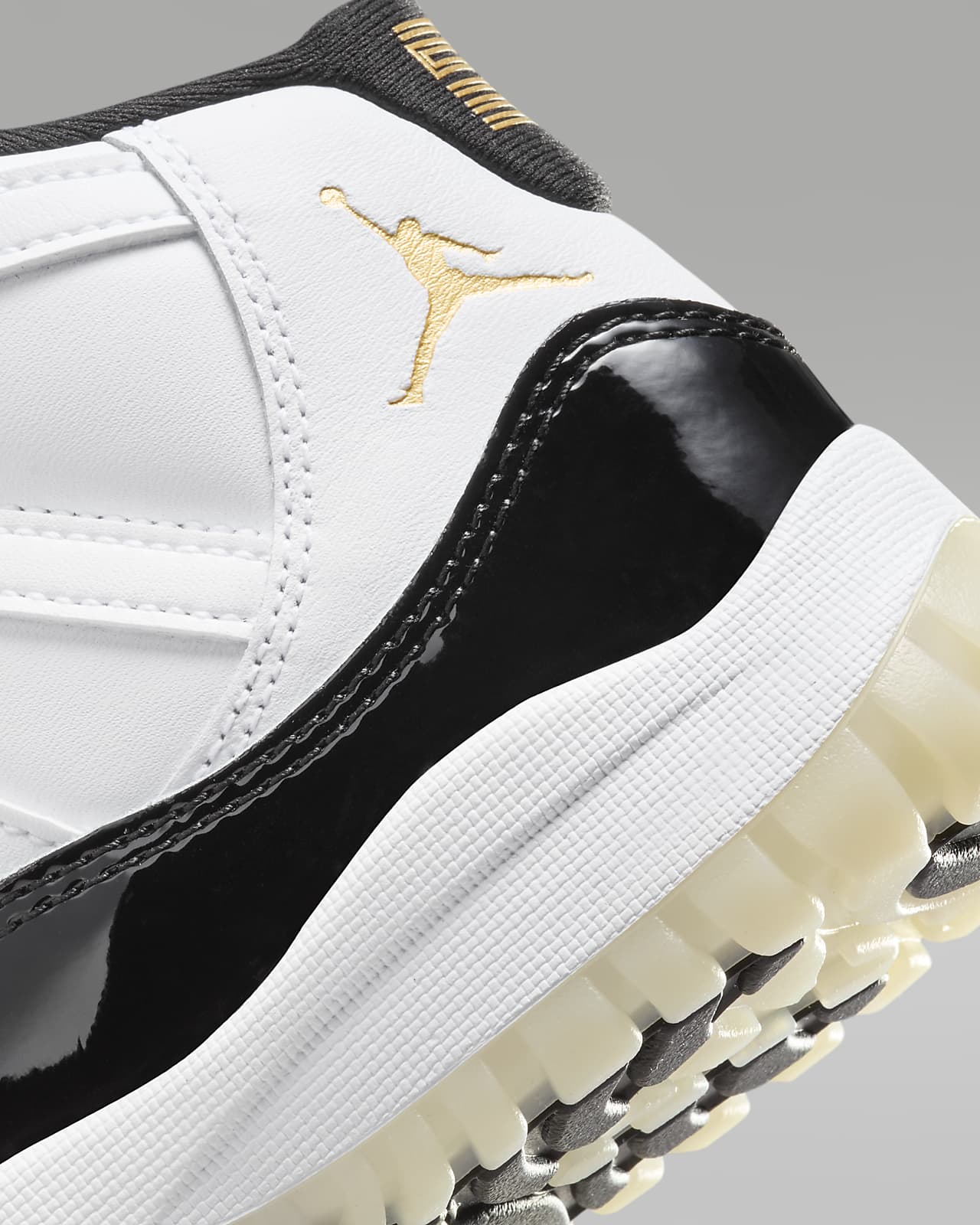 定番品質保証Jordan 11 RETORO ジョーダン11 靴