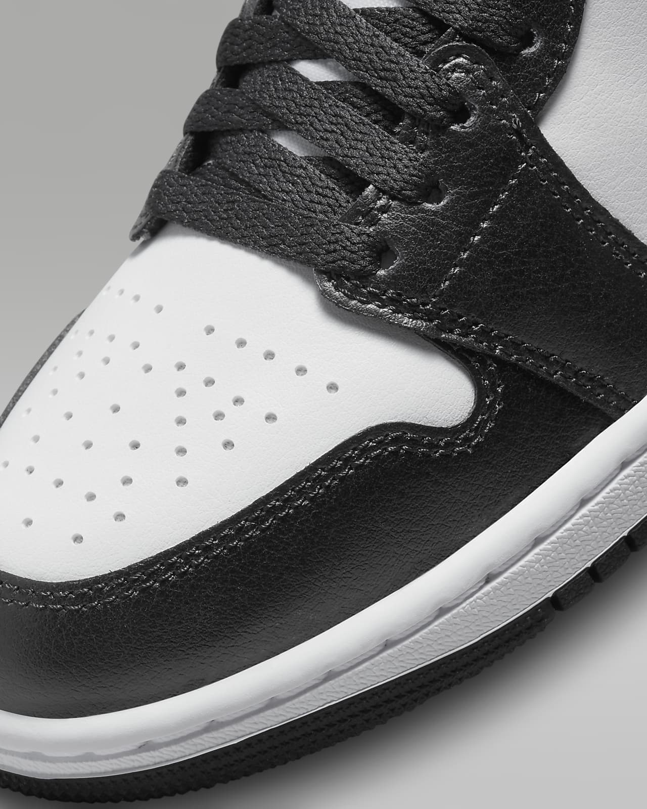 Jordan Air Jordan 1 Retro High OG Panda Sneakers - Black for Women