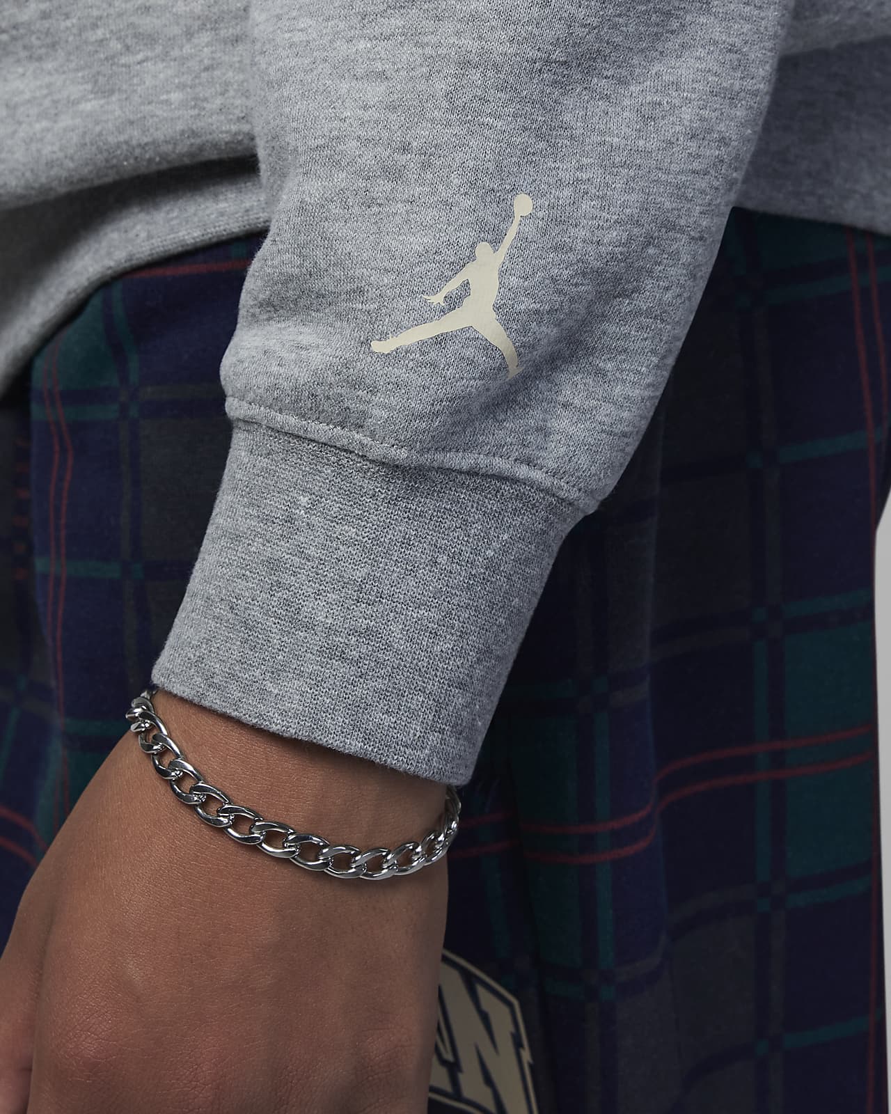Nike plaid crew neck outlet