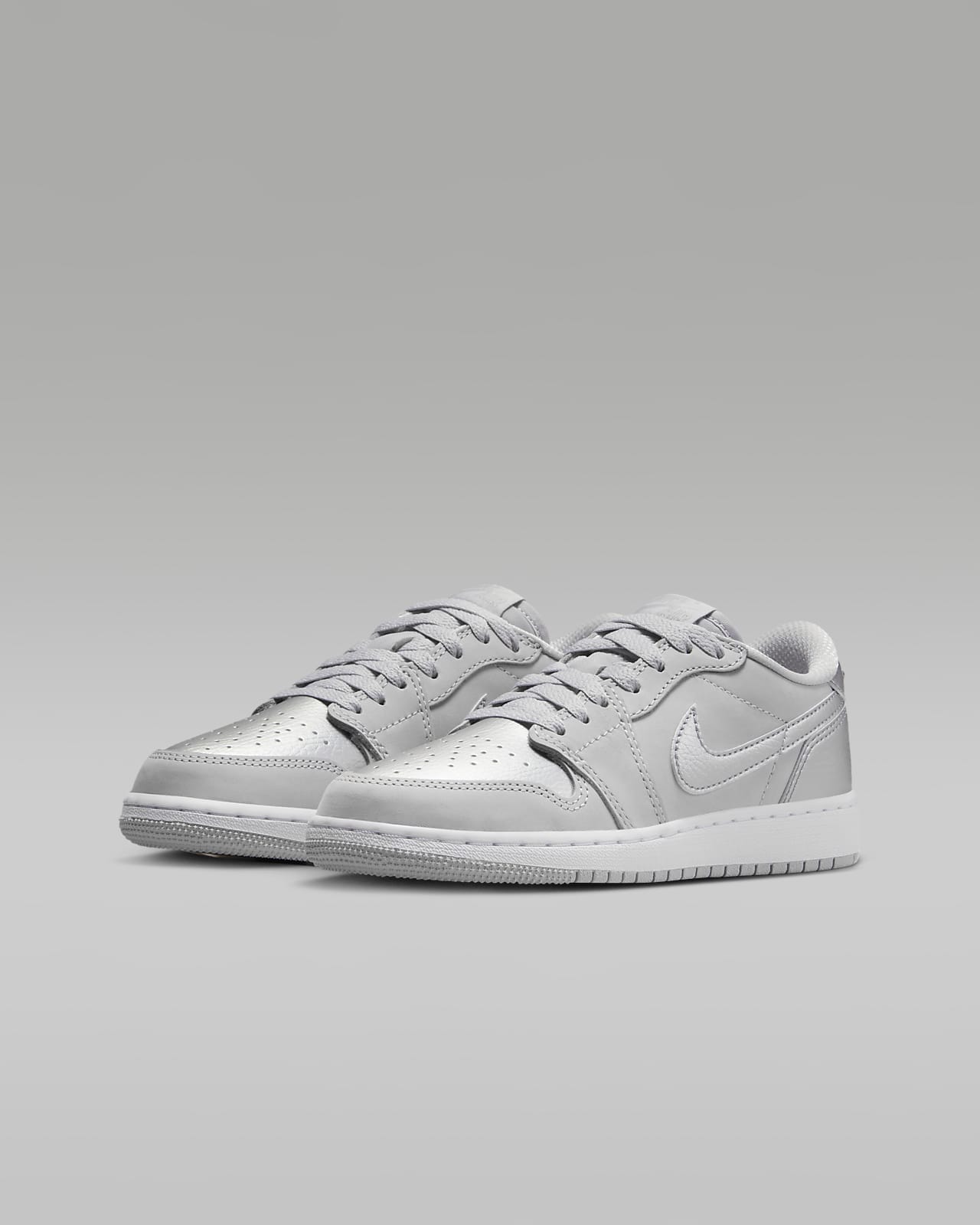 Air Jordan 1 Low OG 'Silver' Older Kids' Shoes