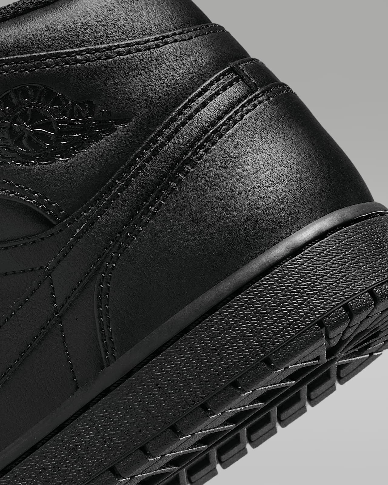 Air Jordan 1 Mid Nike TH