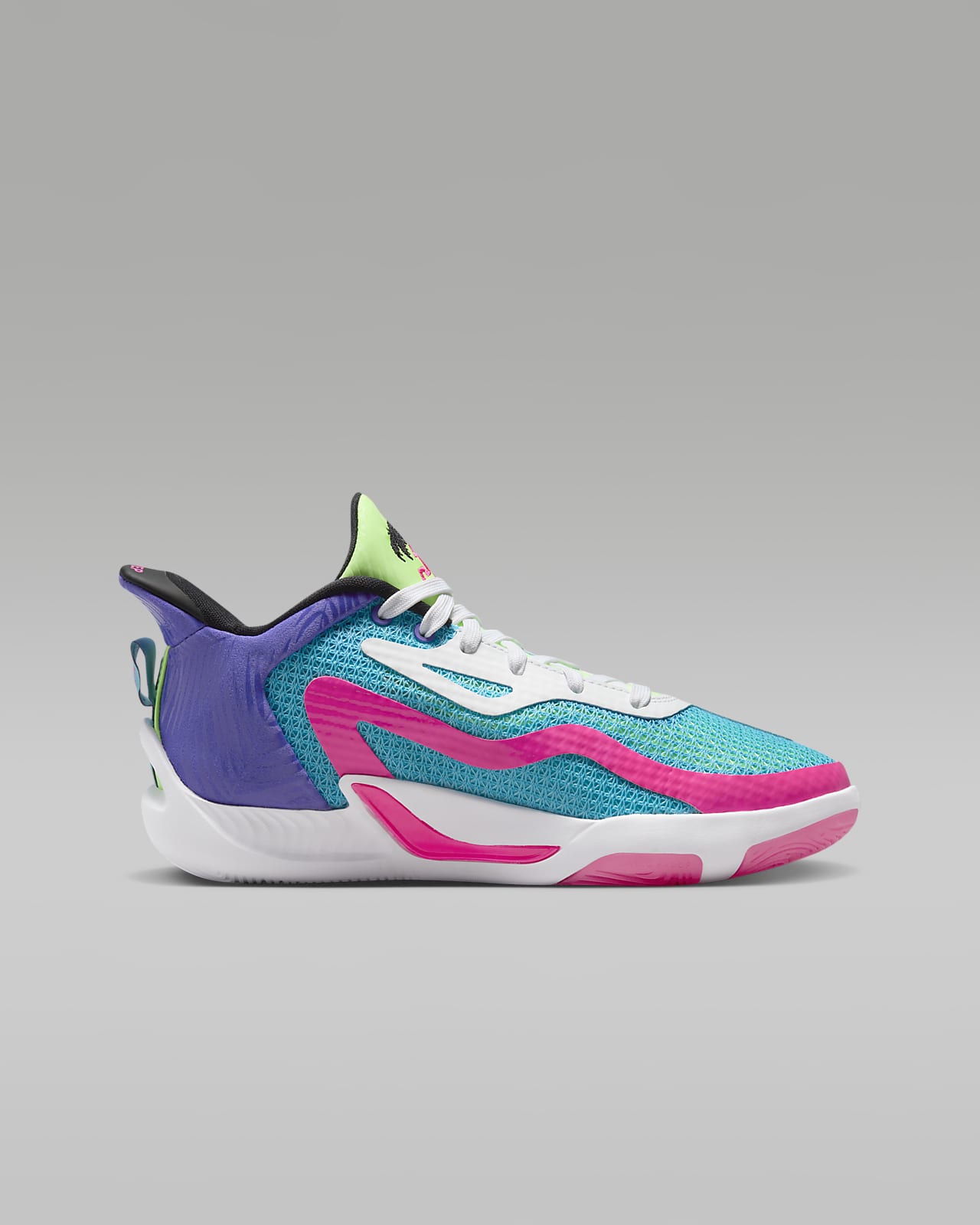 Nikeid youth basketball shoes deals