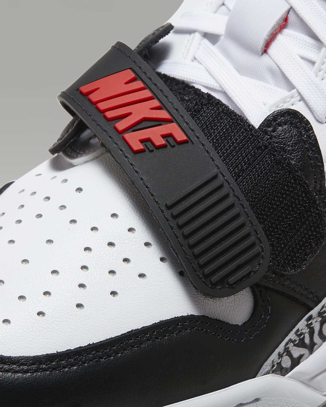 Air Jordan Legacy 312 Low Men's Shoes. Nike IN