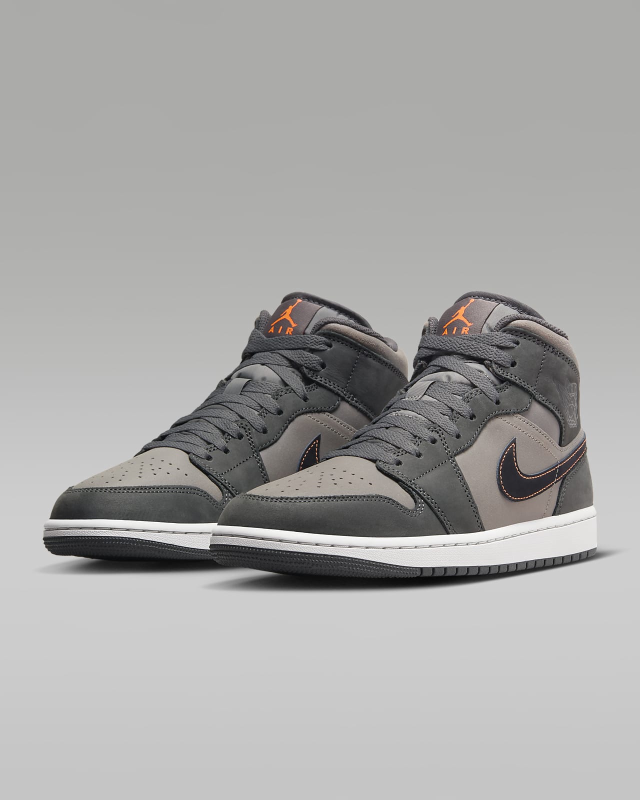 Air Jordan 1 Mid SE Erkek Ayakkab s . Nike TR