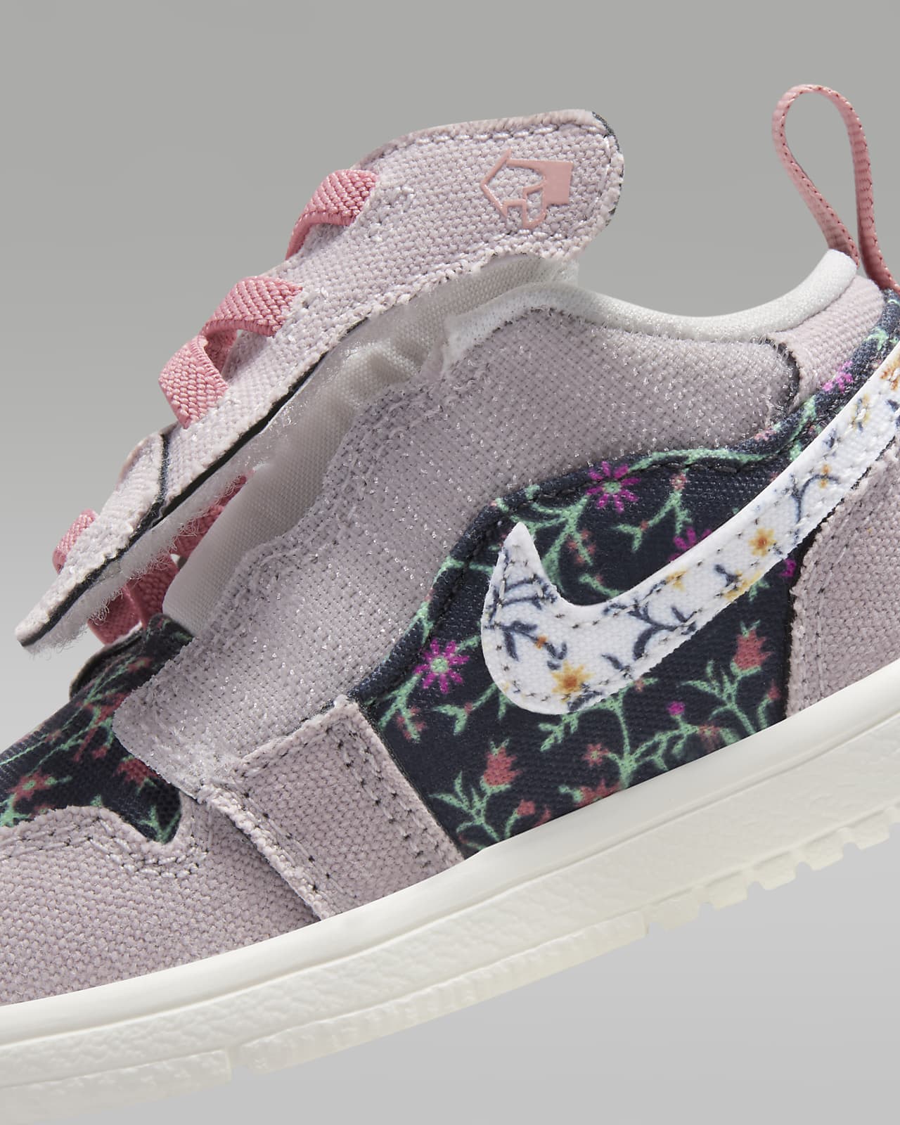 Nike baby floral hotsell shoes