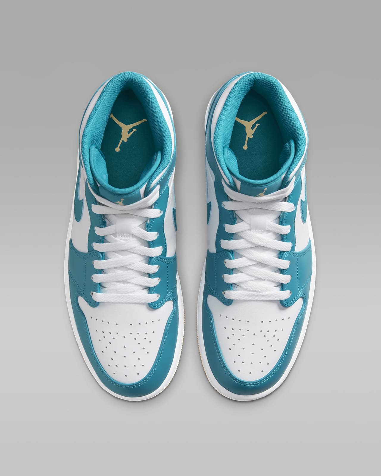 Air Jordan 1 Mid Men's Shoes. Nike LU