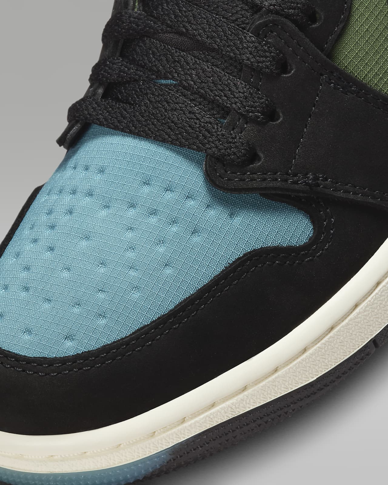 Air Jordan 1 Element Shoes