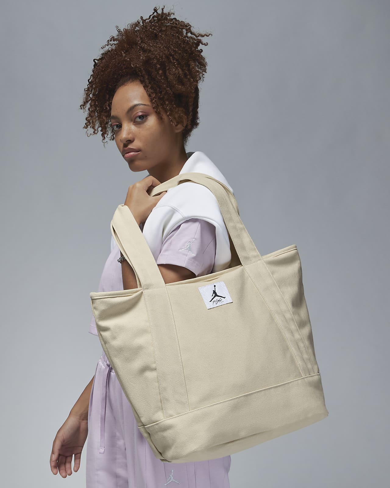 Nike Swoosh Canvas Tote Bag in Natural