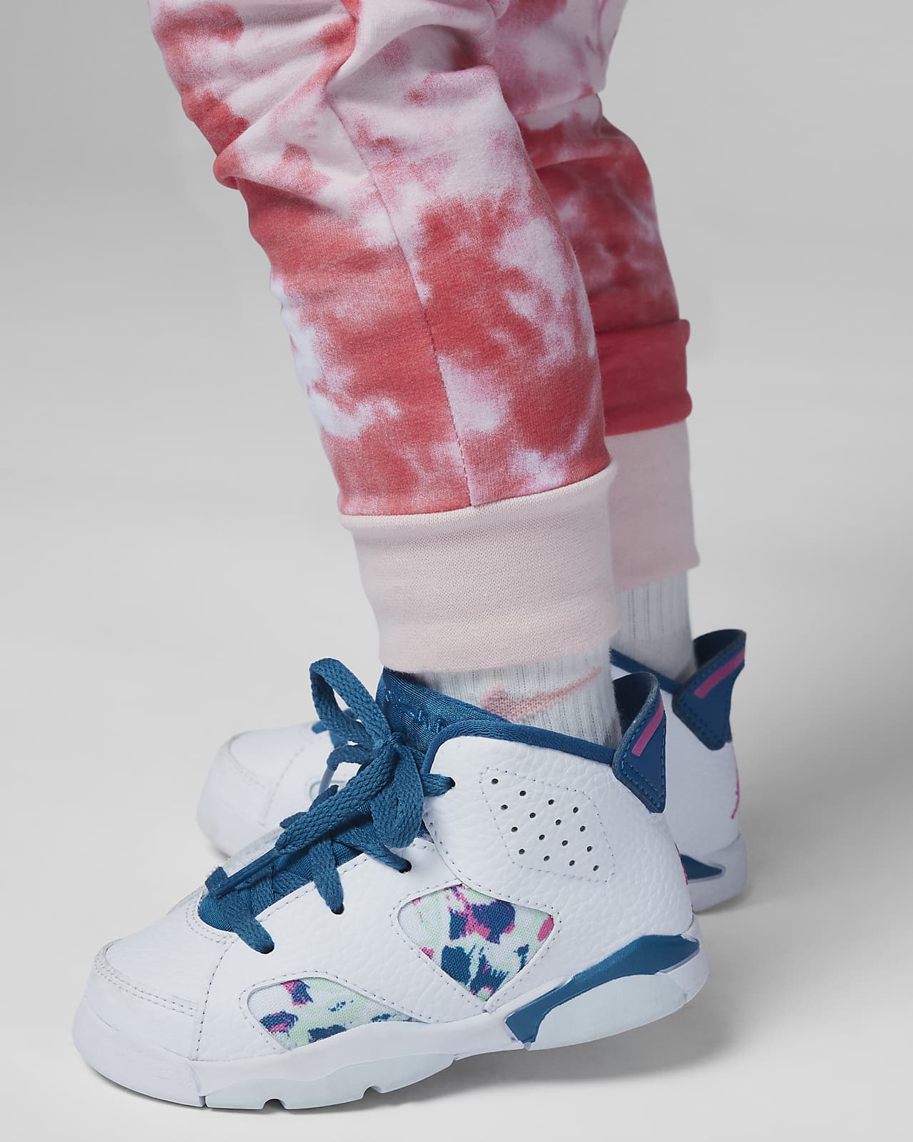 Ensemble deux pièces en matières durables Jordan avec sweat à capuche pour  enfant. Nike BE