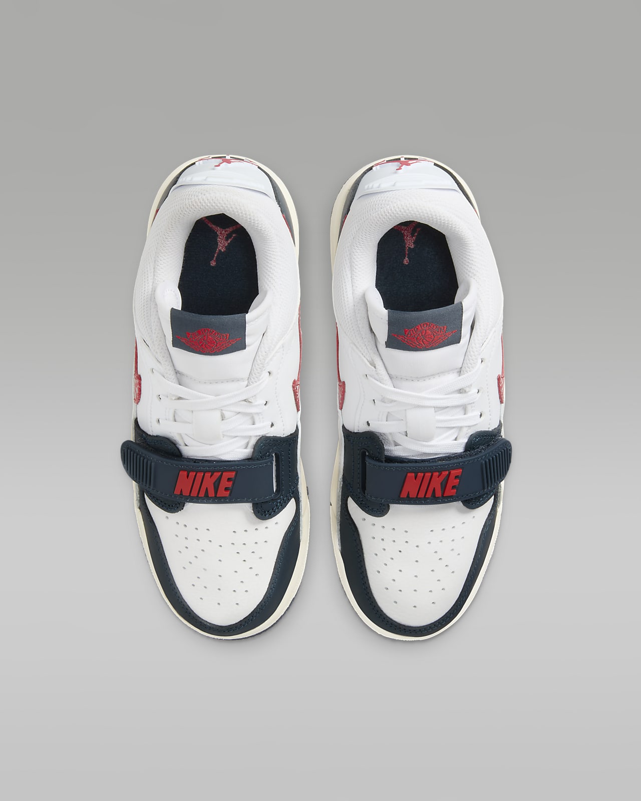 Jordans discount with straps