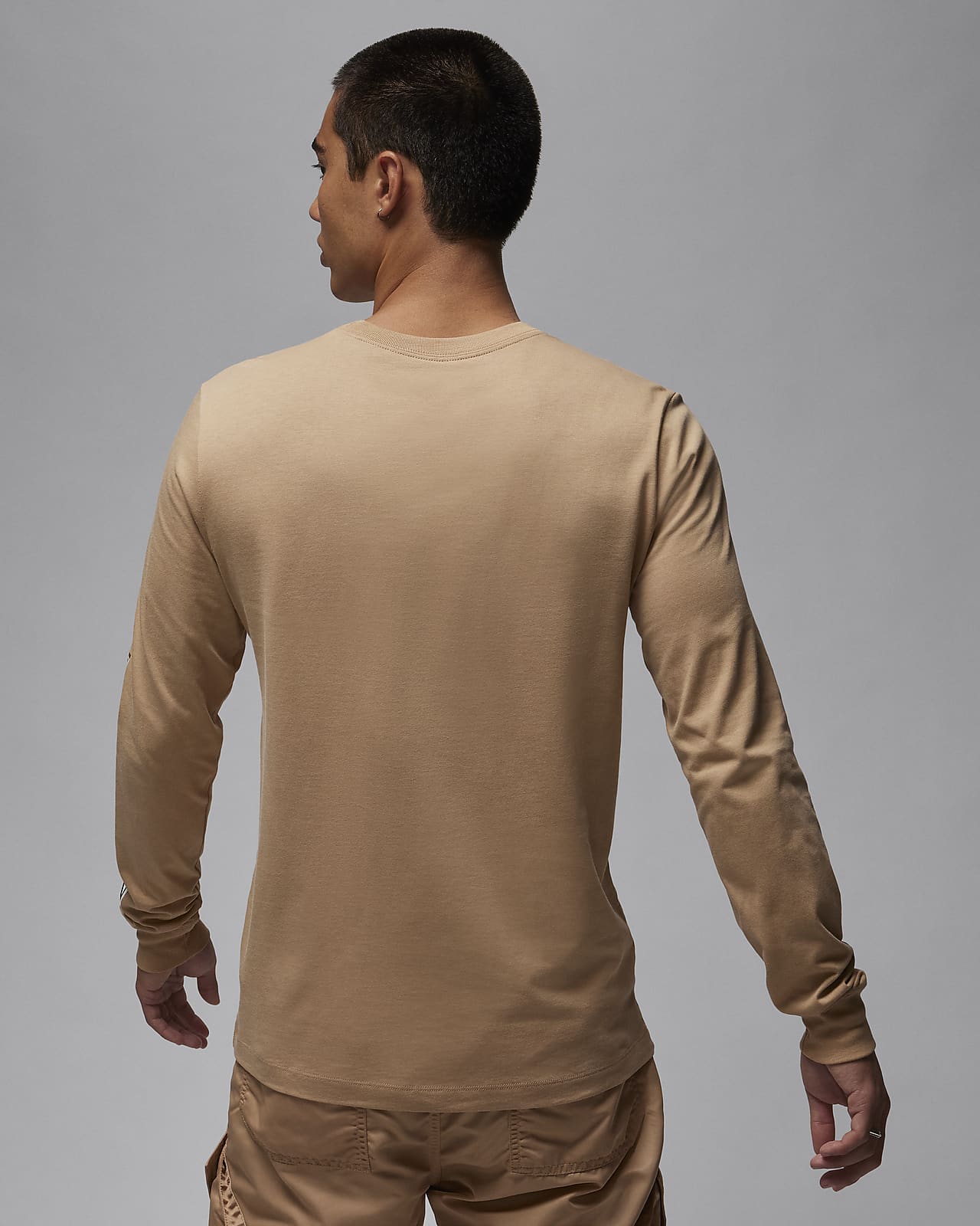 Nike graphic long sales sleeve t-shirt - men's