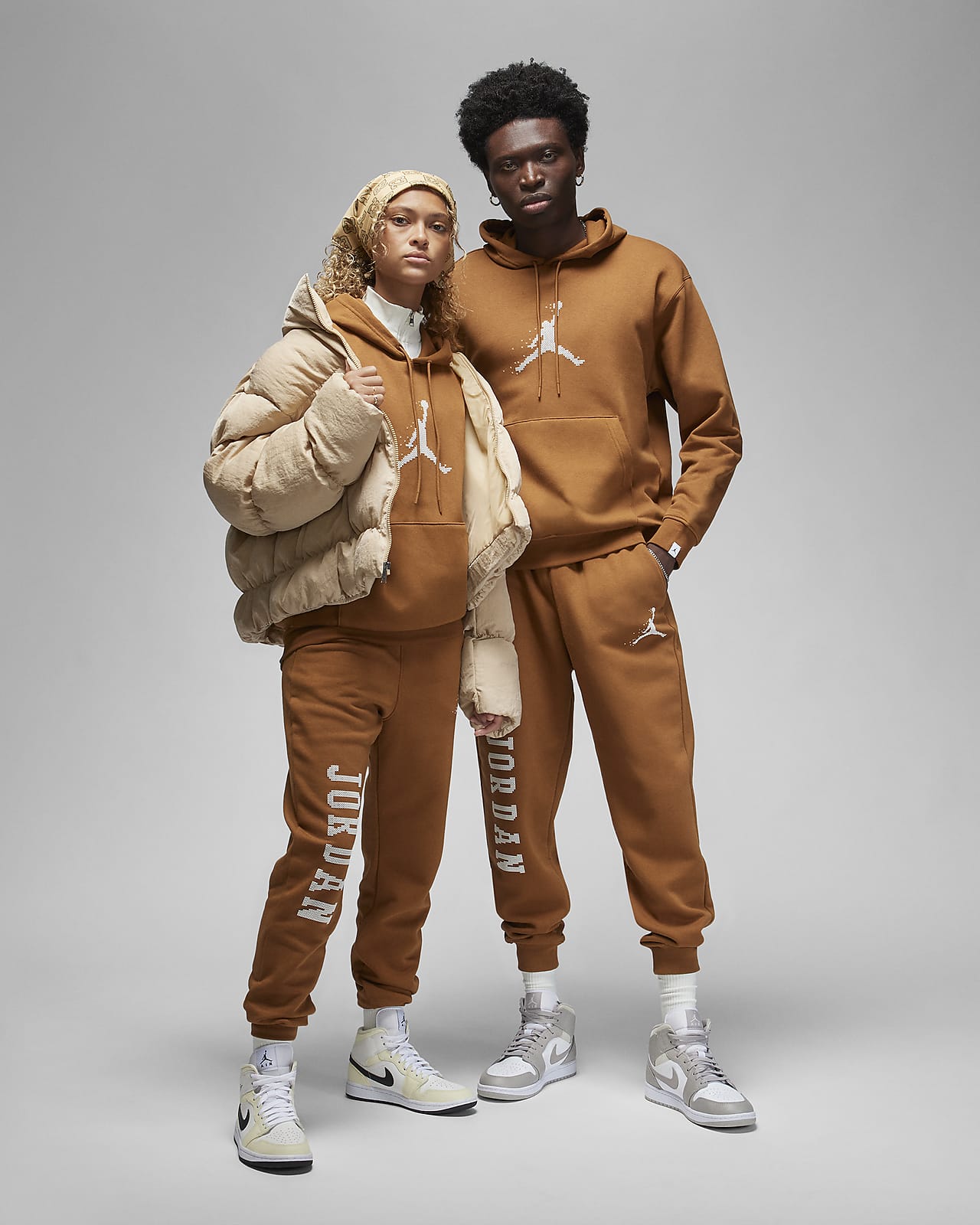 Jordan Essentials Festive Fleece Pullover Hoodie. Nike HU