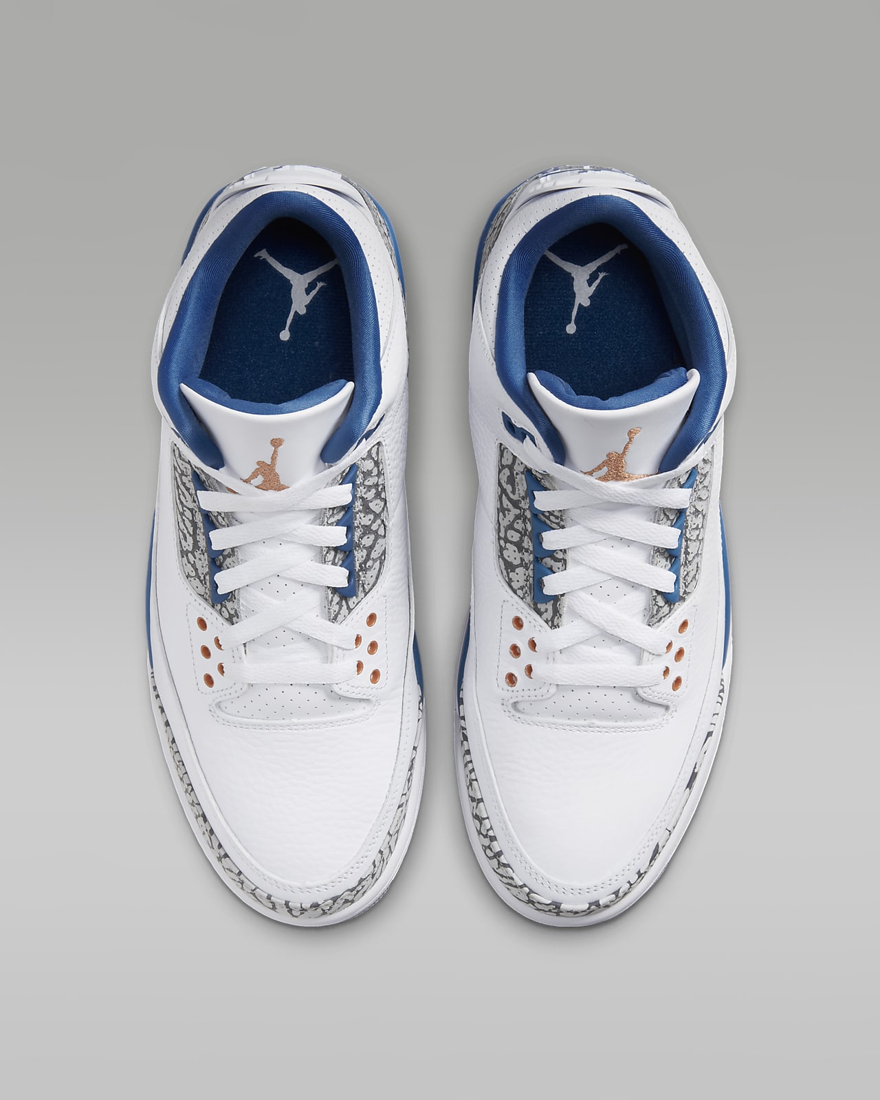 Air Jordan Retro Men's Shoes. Nike IN