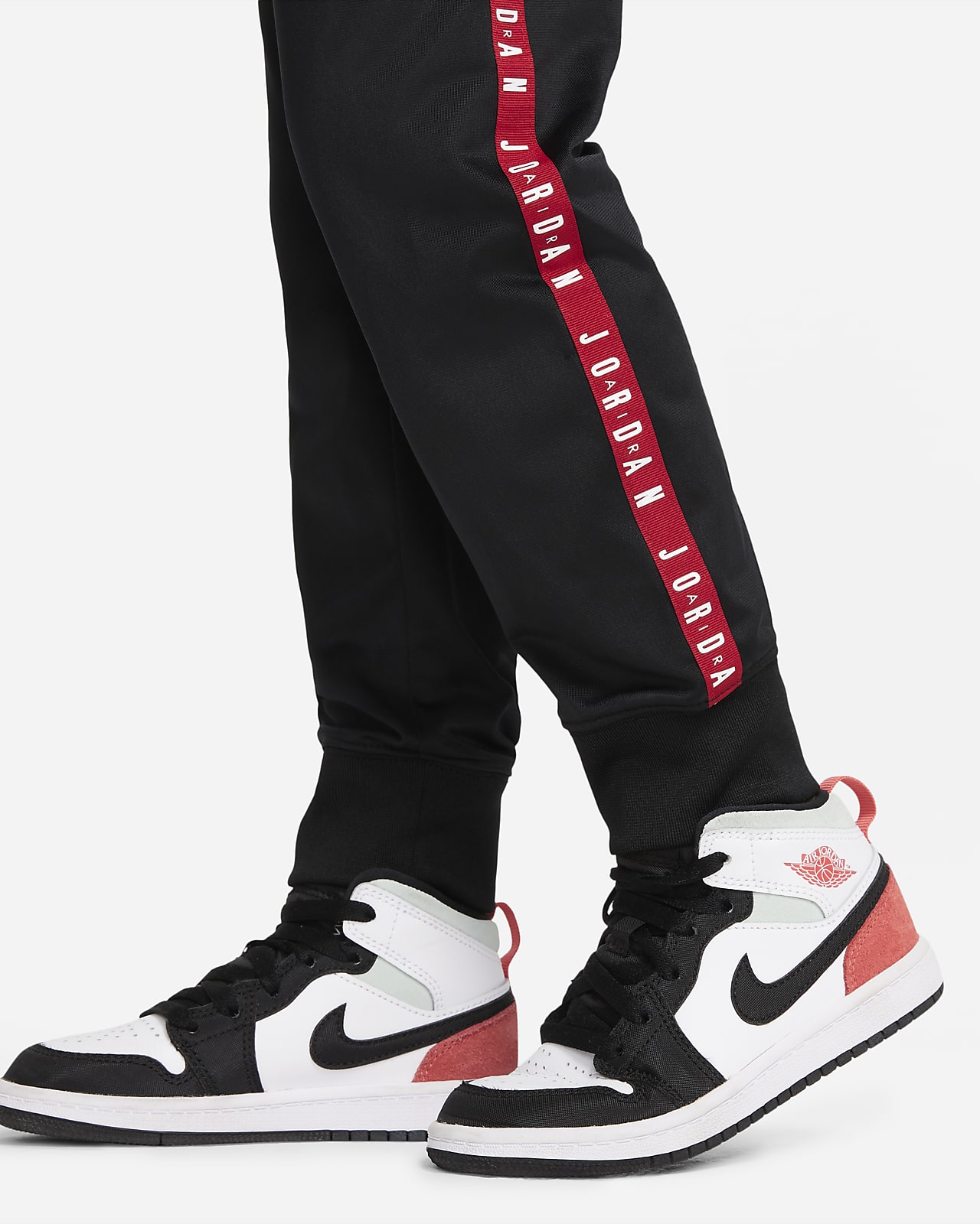 Air jordan clearance kids tracksuit