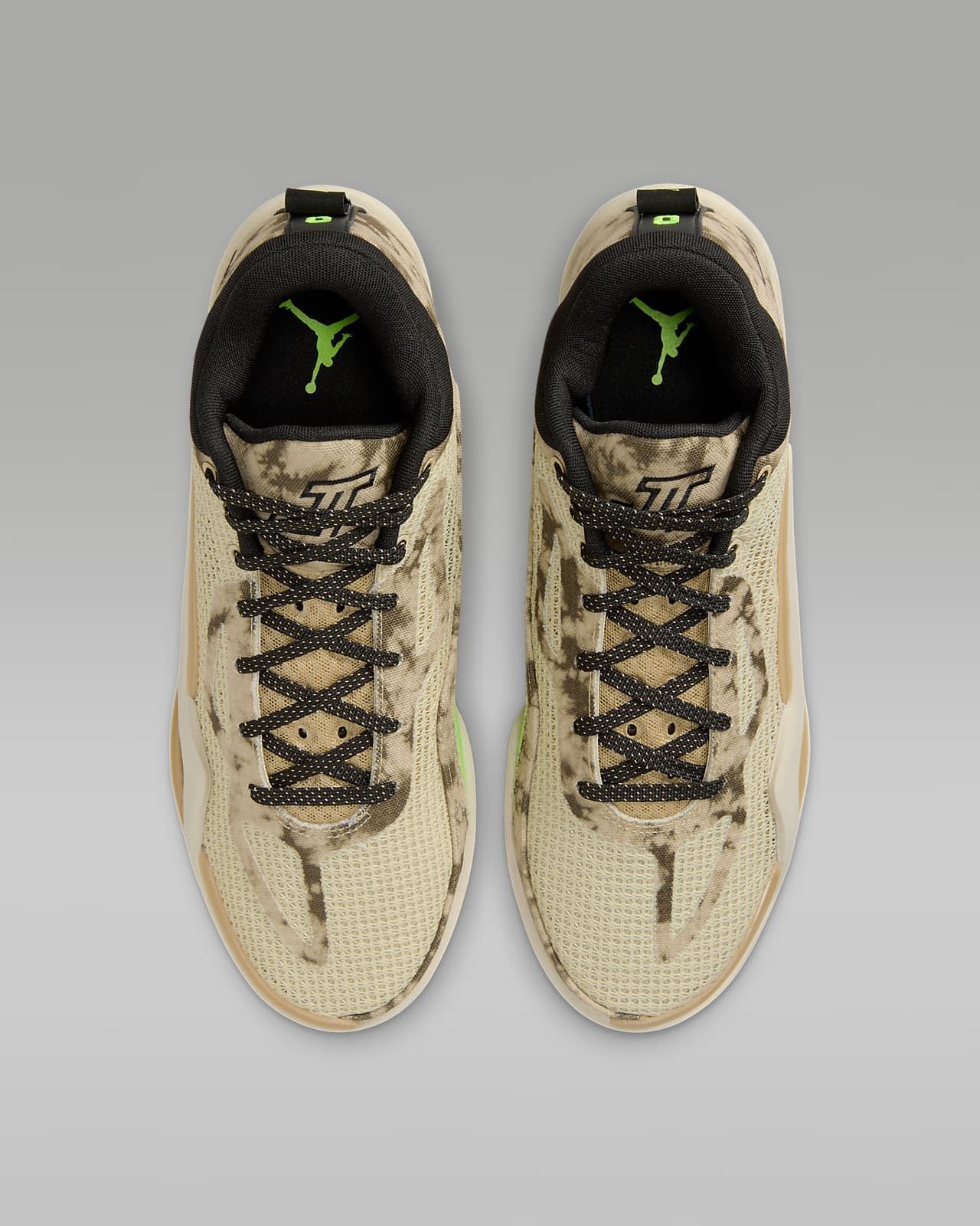 Nike hotsell arena shoe