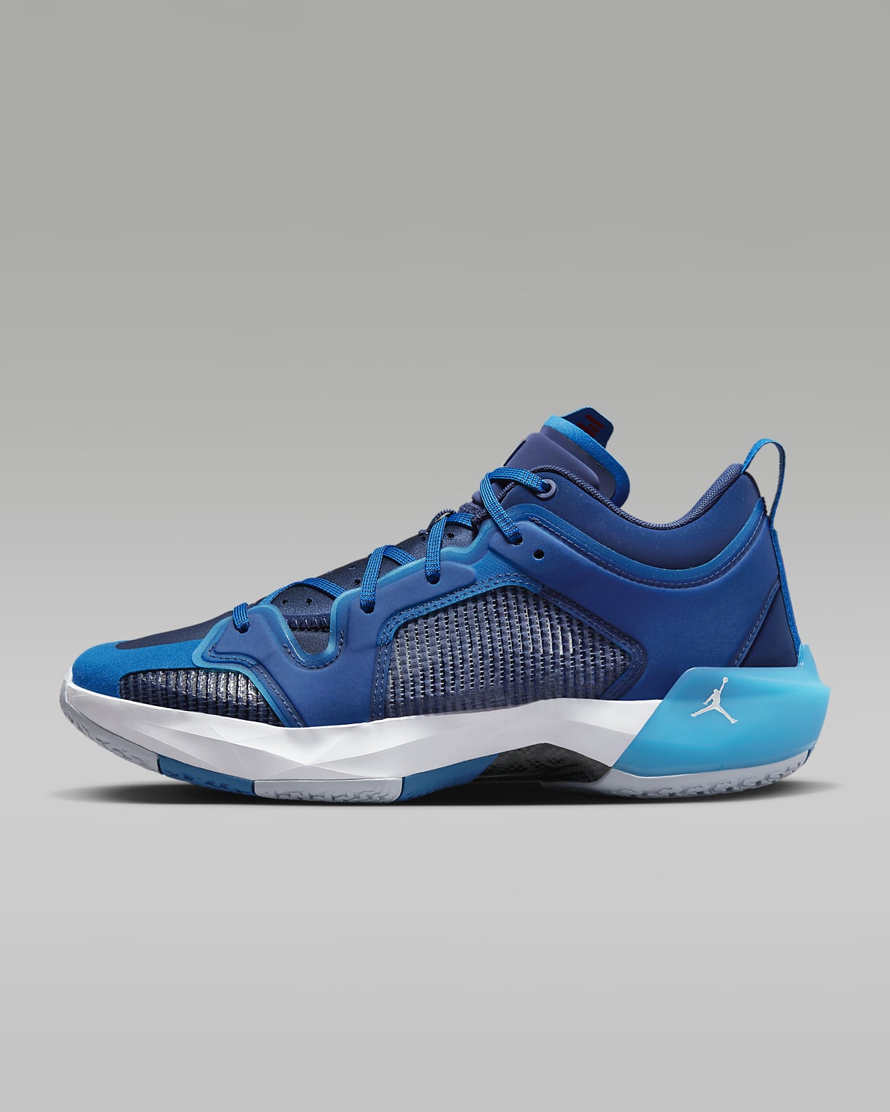 Παπούτσια μπάσκετ Air Jordan XXXVII Low