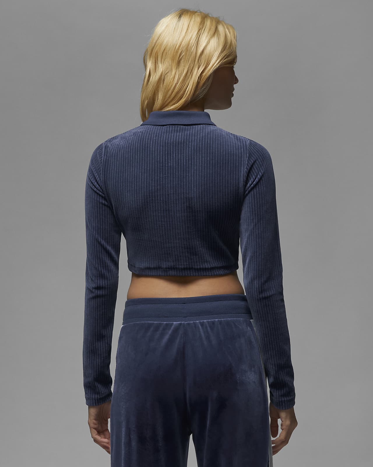 Jordan Women's Long-Sleeve Velour Top. Nike CA