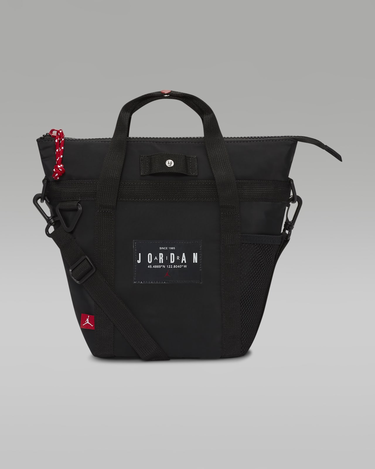 Air Jordan Mini Tote Kids' Tote Bag (7L). Nike LU