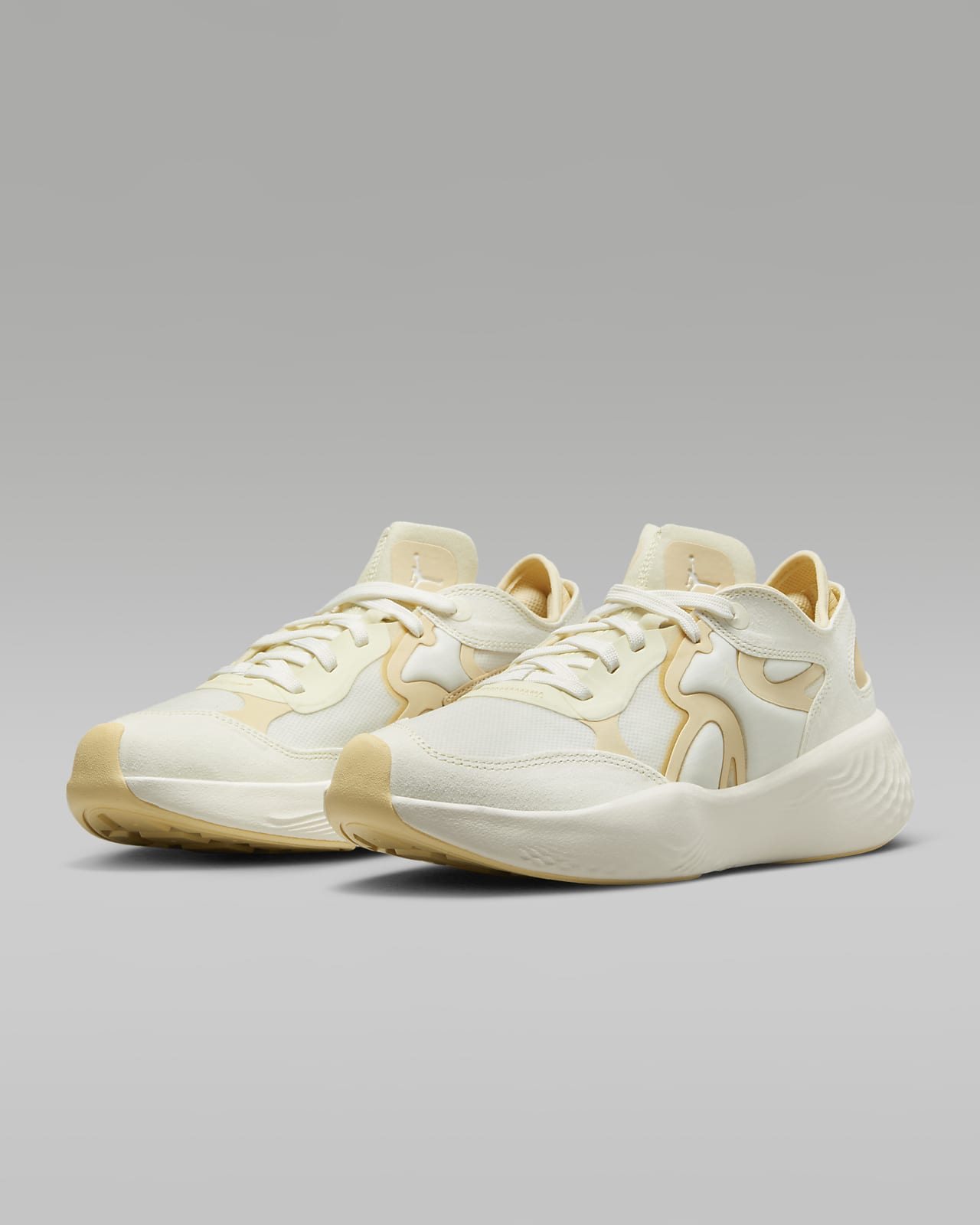 Delta nike shop