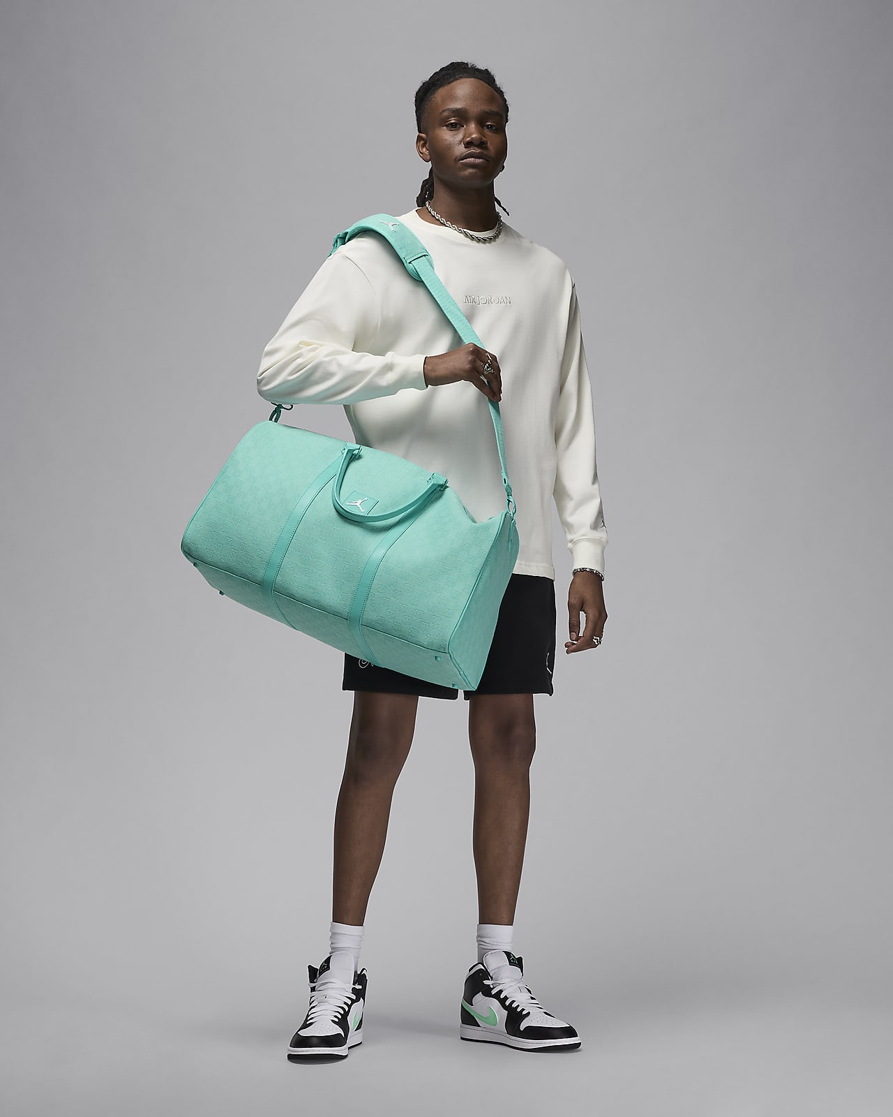安い送料無料Nike Jordan Brand Monogram Duffle Bag バッグ