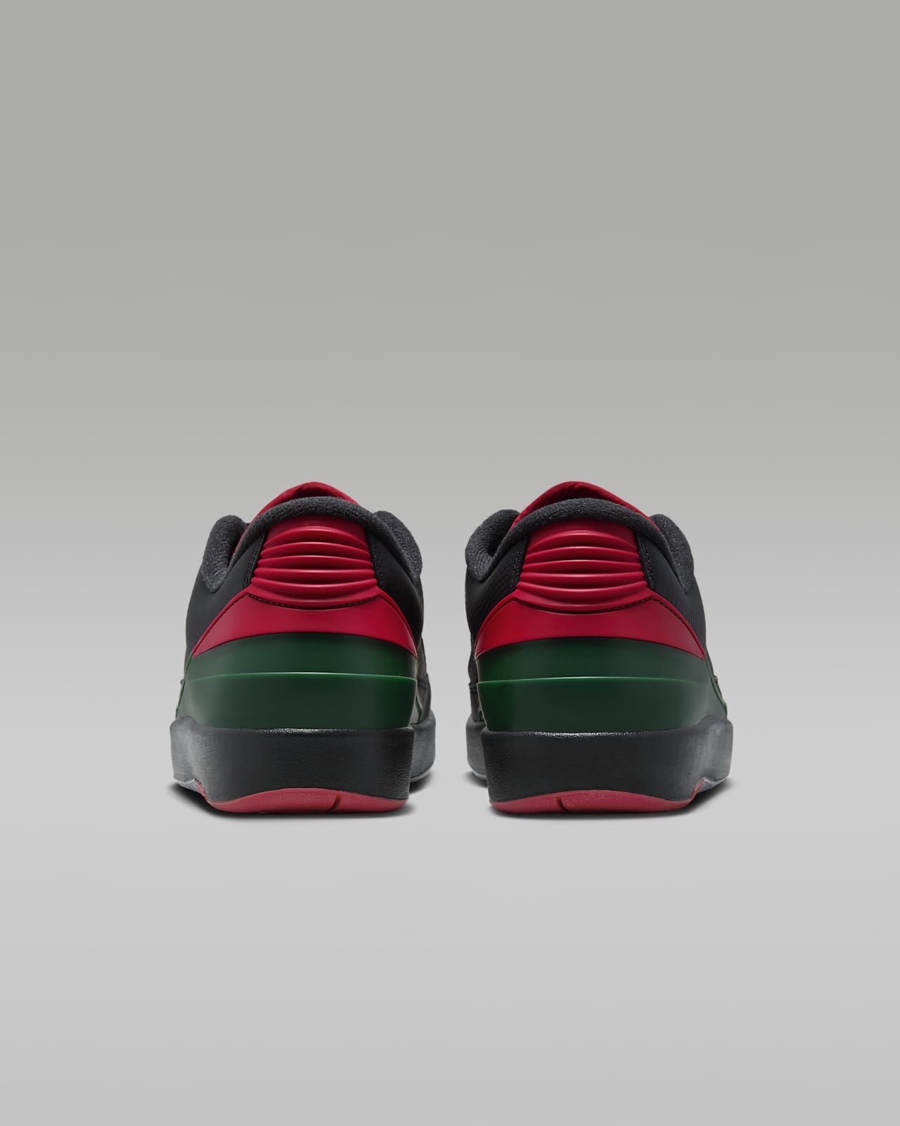 Nike air jordan 2025 v 2 low