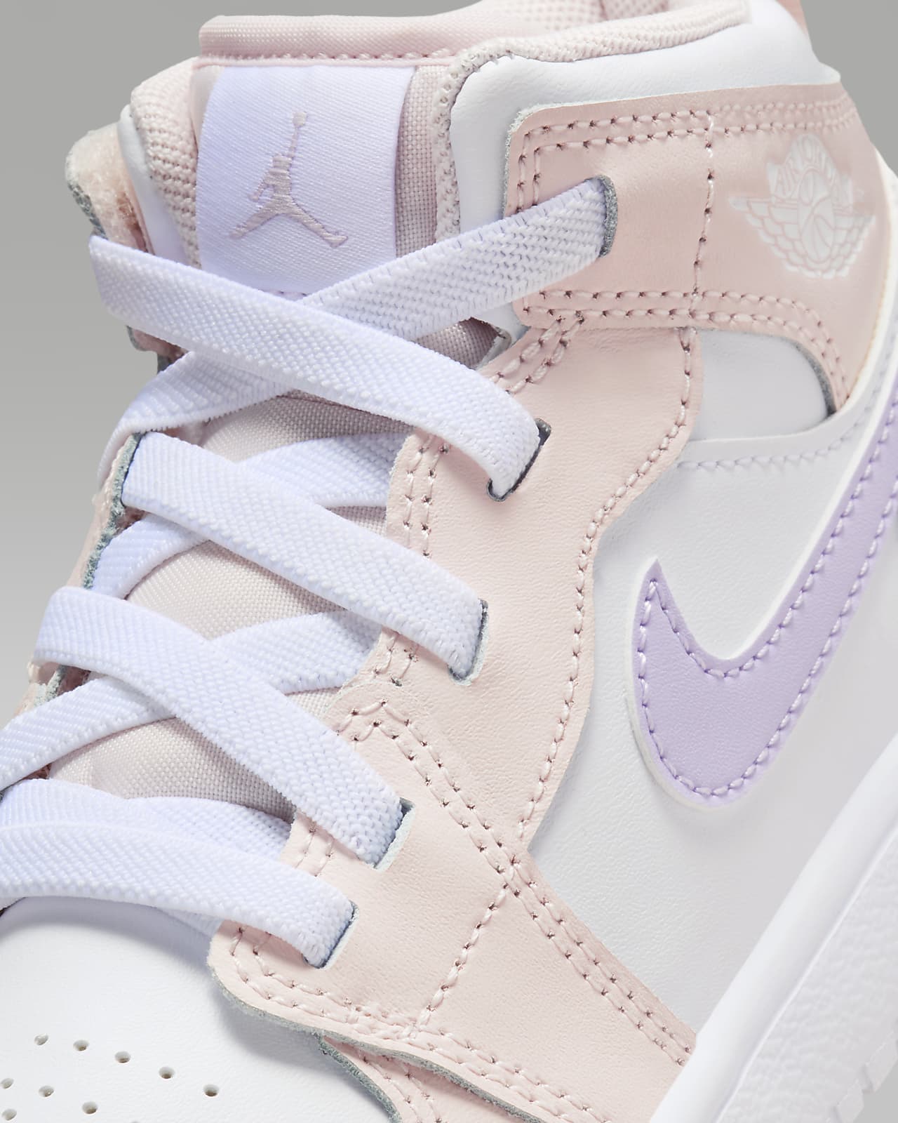 Air jordan deals 1 mid girls