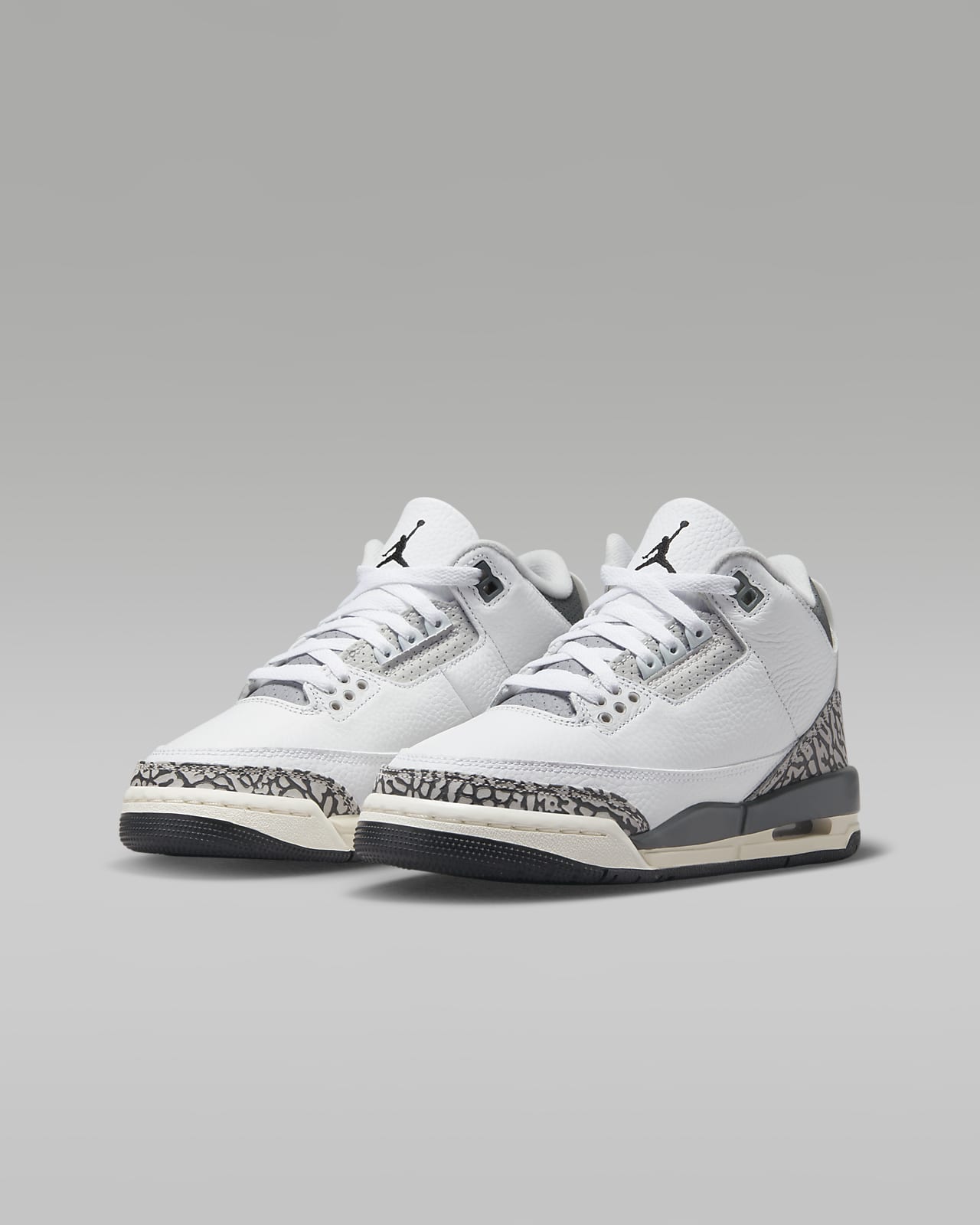 Air Jordan 3 Retro Older Kids' Shoes. Nike ID