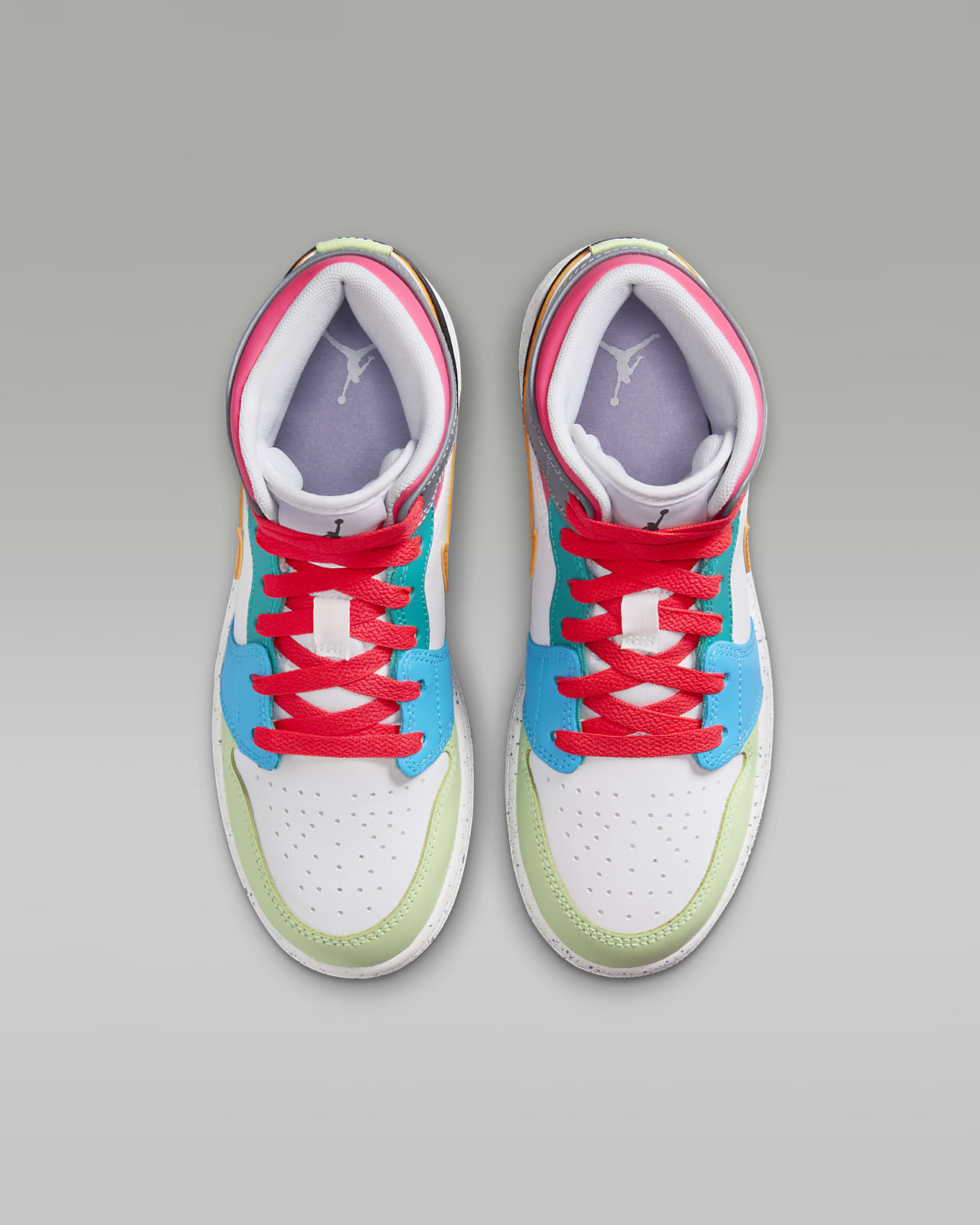 White and hotsell pink jordan 1