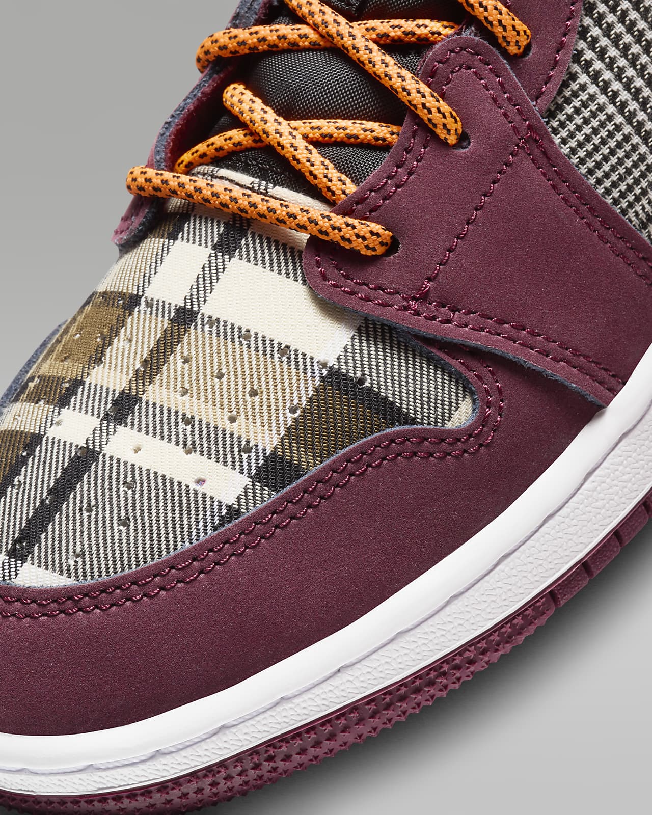 Air jordan 1 mid big hot sale kids