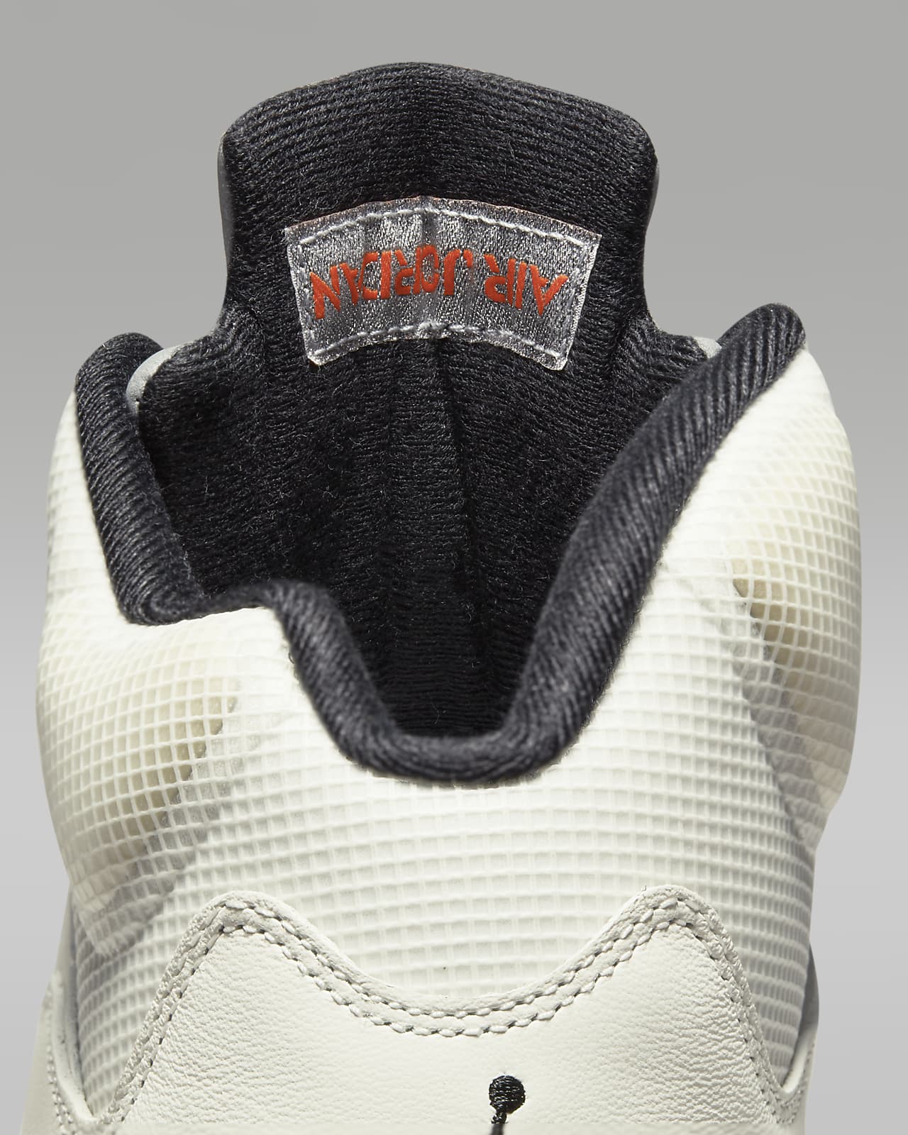 Nike Air Jordan 5 Retro Shoe