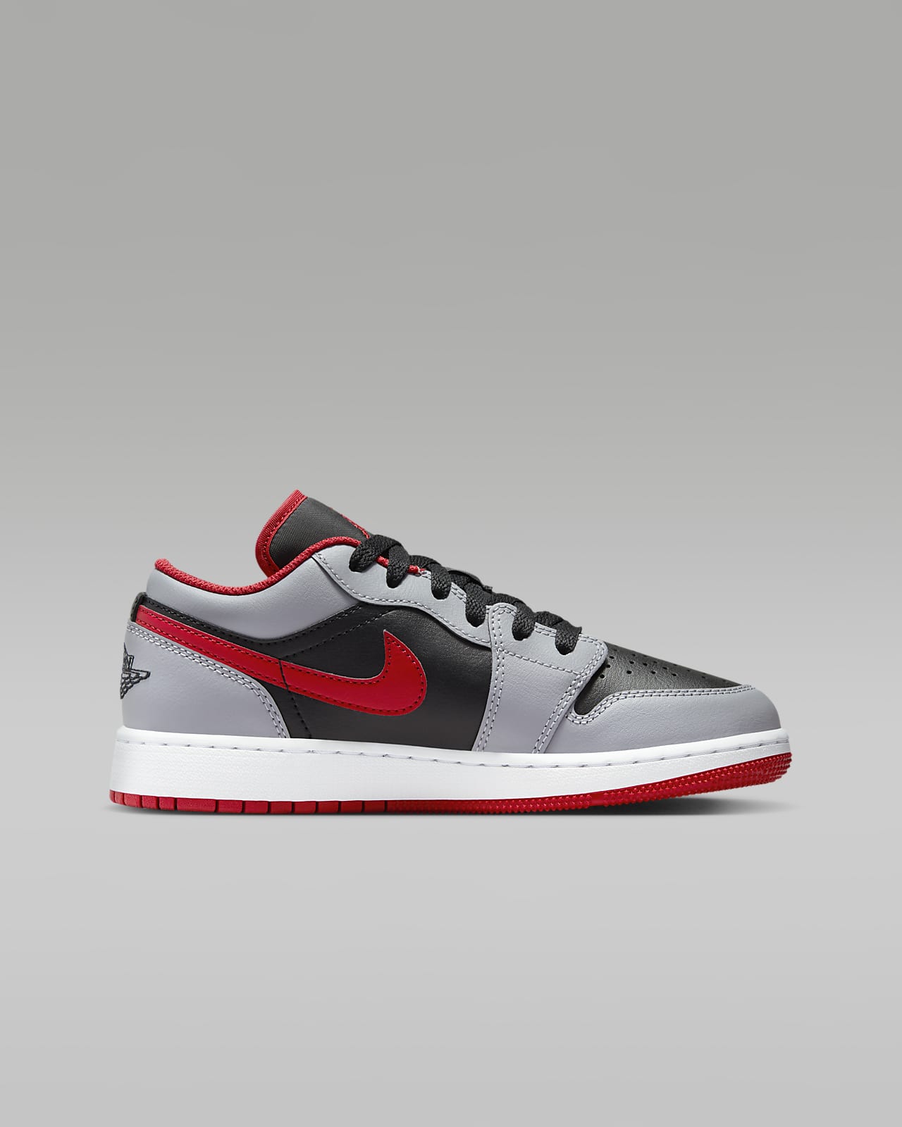 Air Jordan 1 Low Older Kids' Shoes. Nike CA