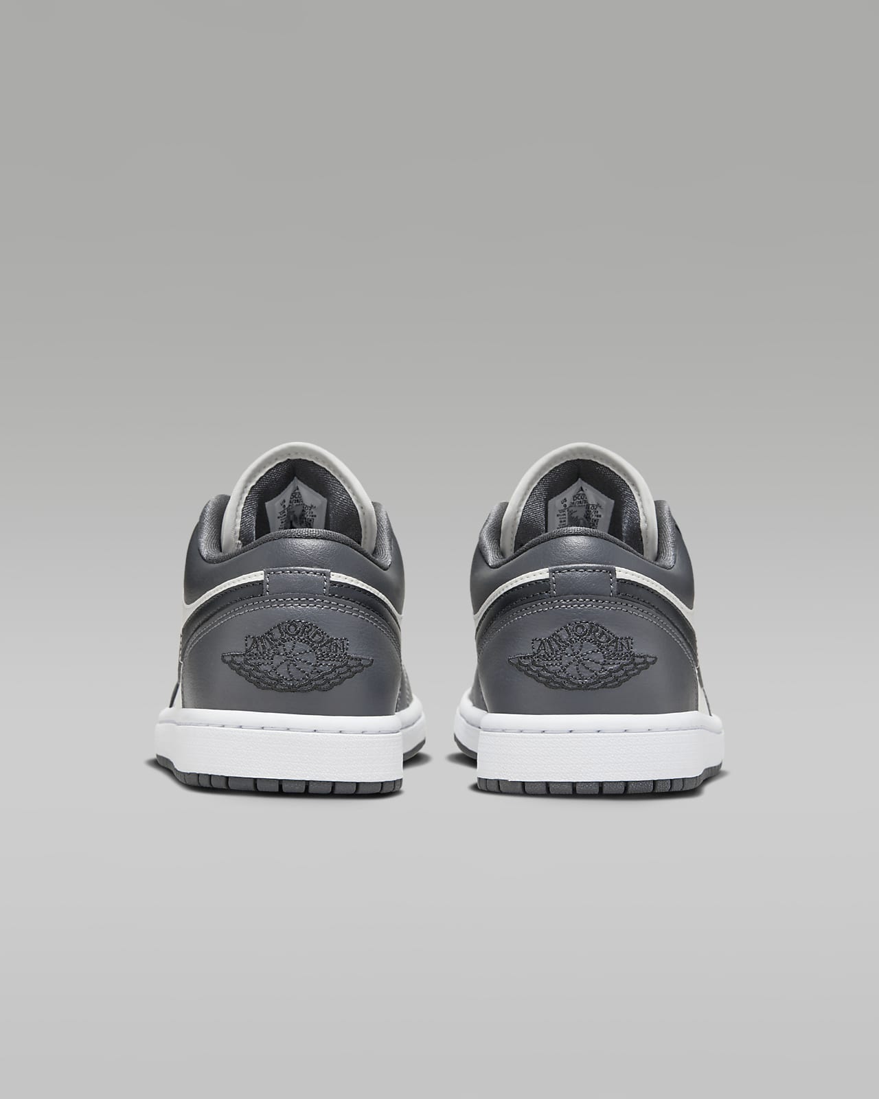 Air Jordan 1 Low Women's Shoes. Nike SG