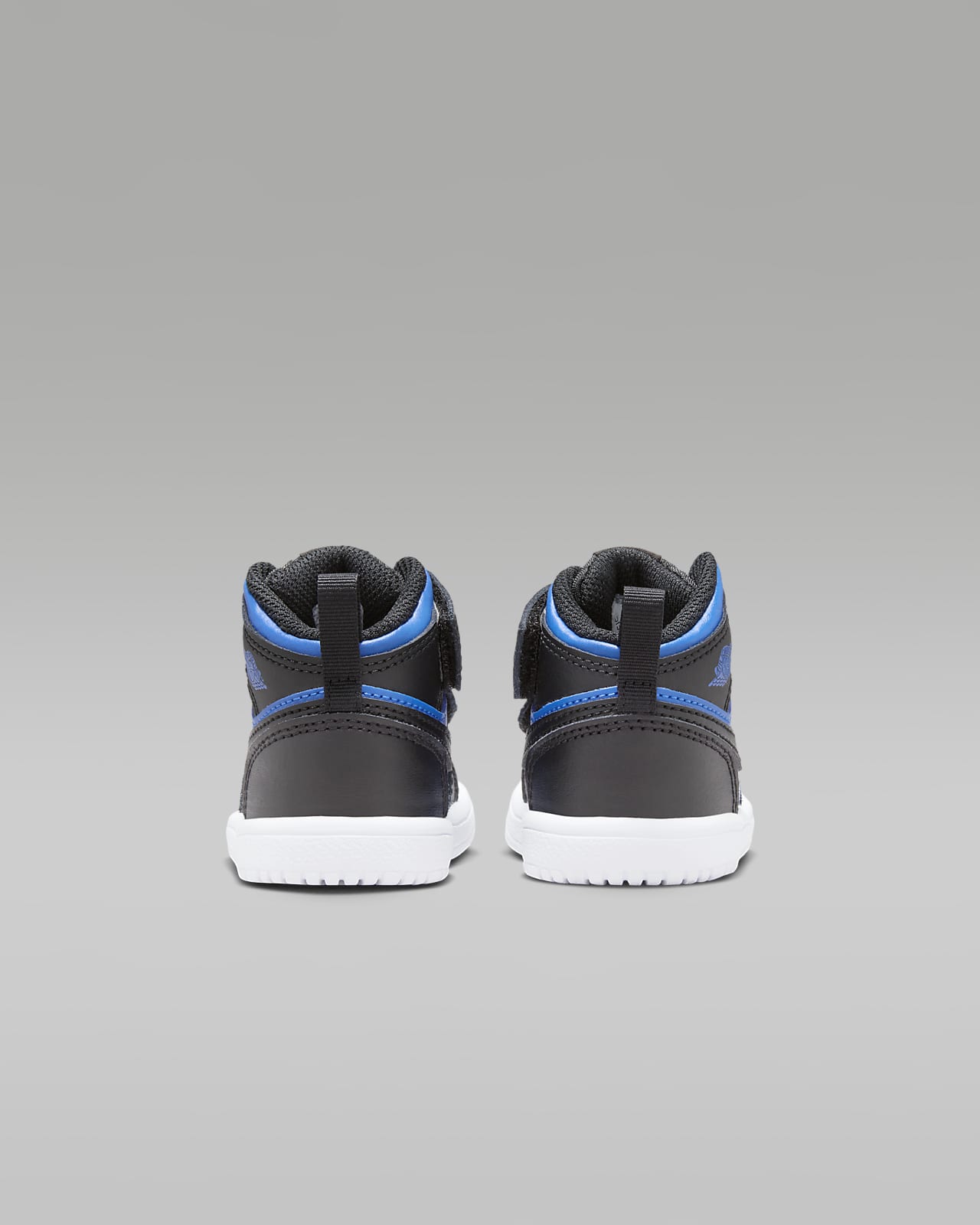 Nike air jordan 1 hotsell mid baby