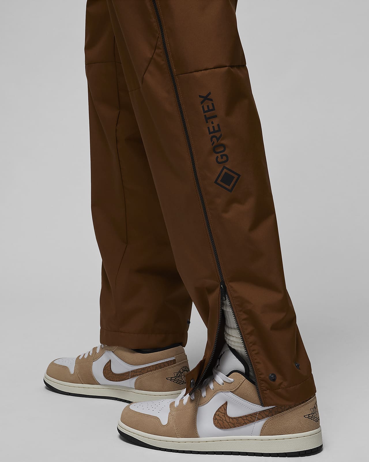 Jordan Flight Heritage Men's Woven Pants, Off Noir, X-Large : :  Clothing, Shoes & Accessories