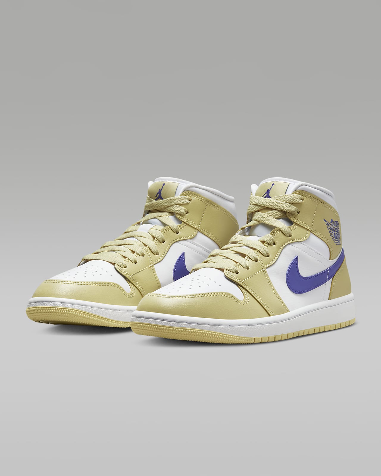 Chaussure Air Jordan 1 Mid pour Femme. Nike CA