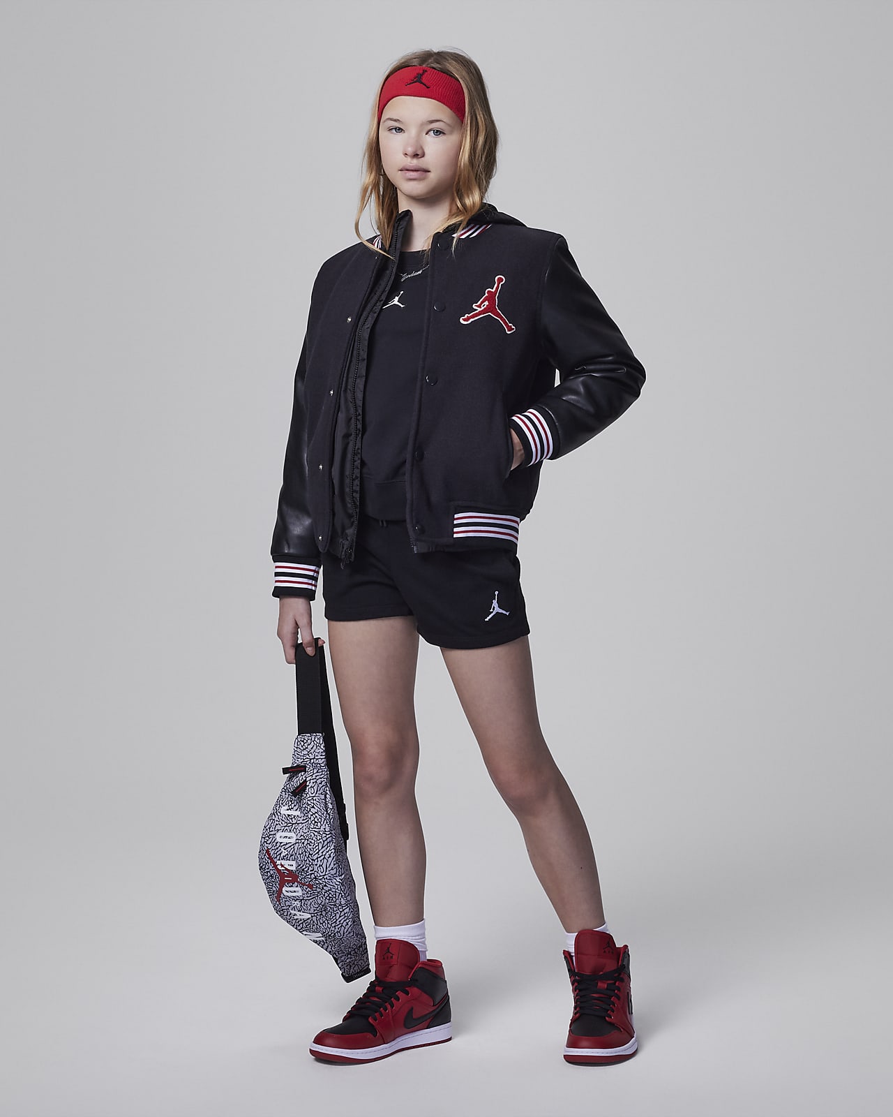Omsorg mord mosaik Jordan Varsity Jacket-jakke til større børn. Nike DK