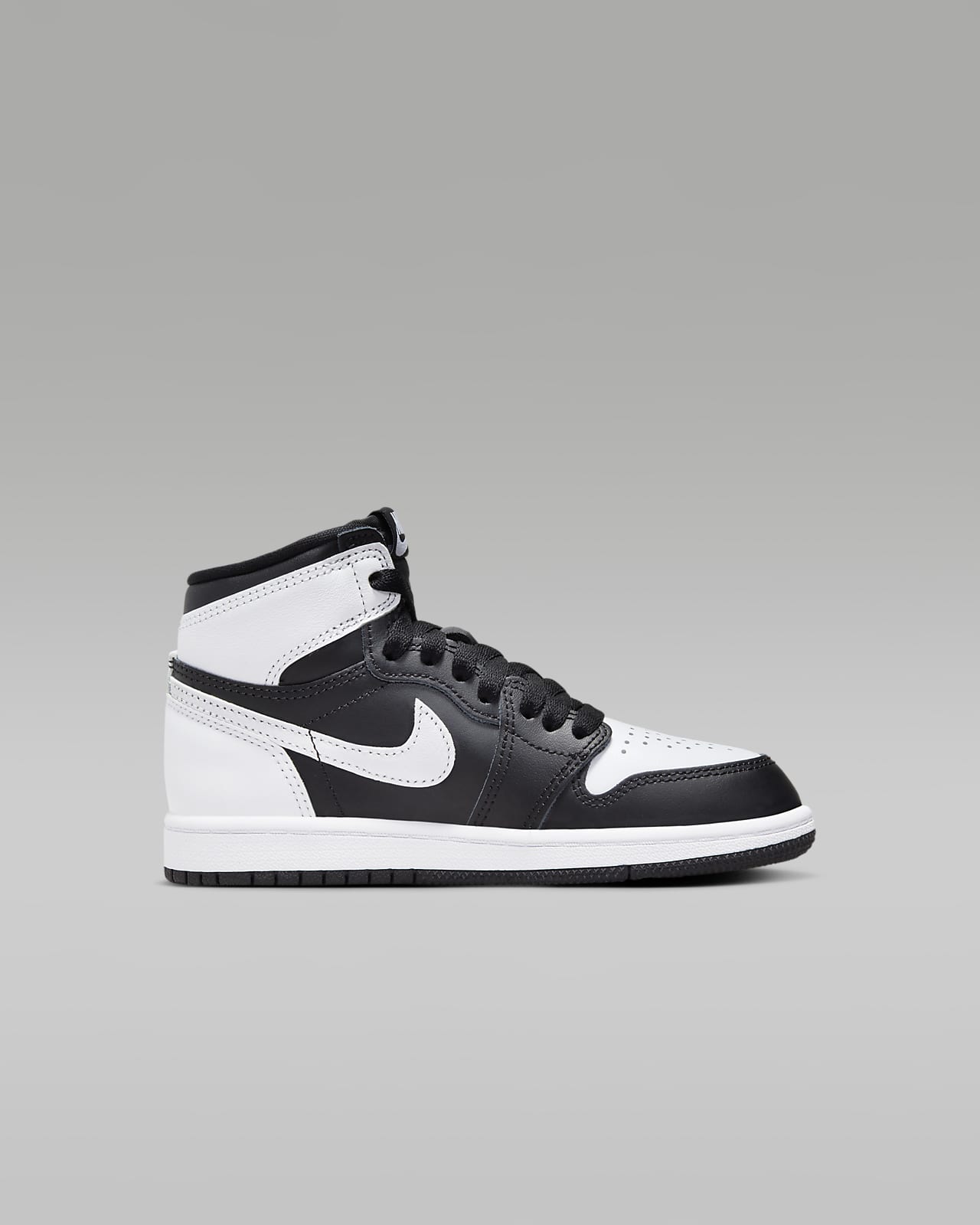 Air jordan 1 retro high og black best sale white