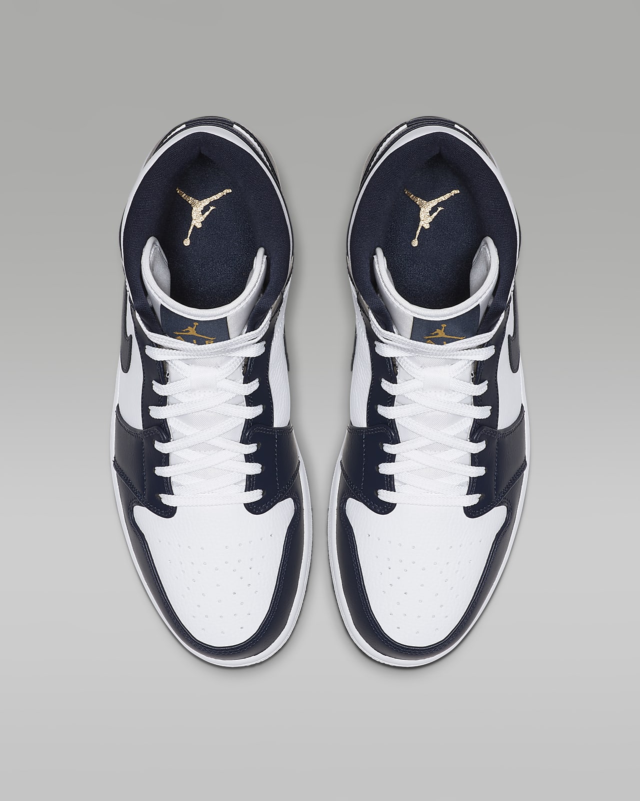 Air Jordan 1 Mid sko. Nike NO