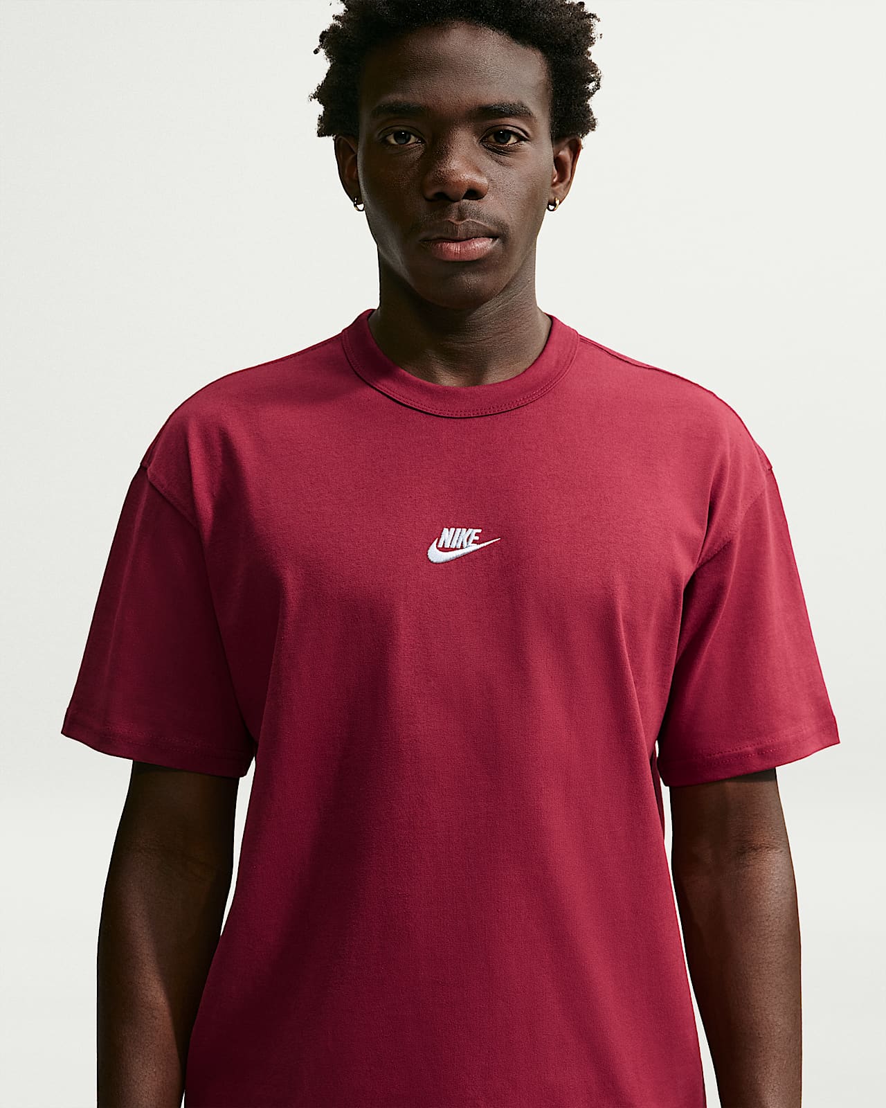 Nike Sportswear Premium Essentials