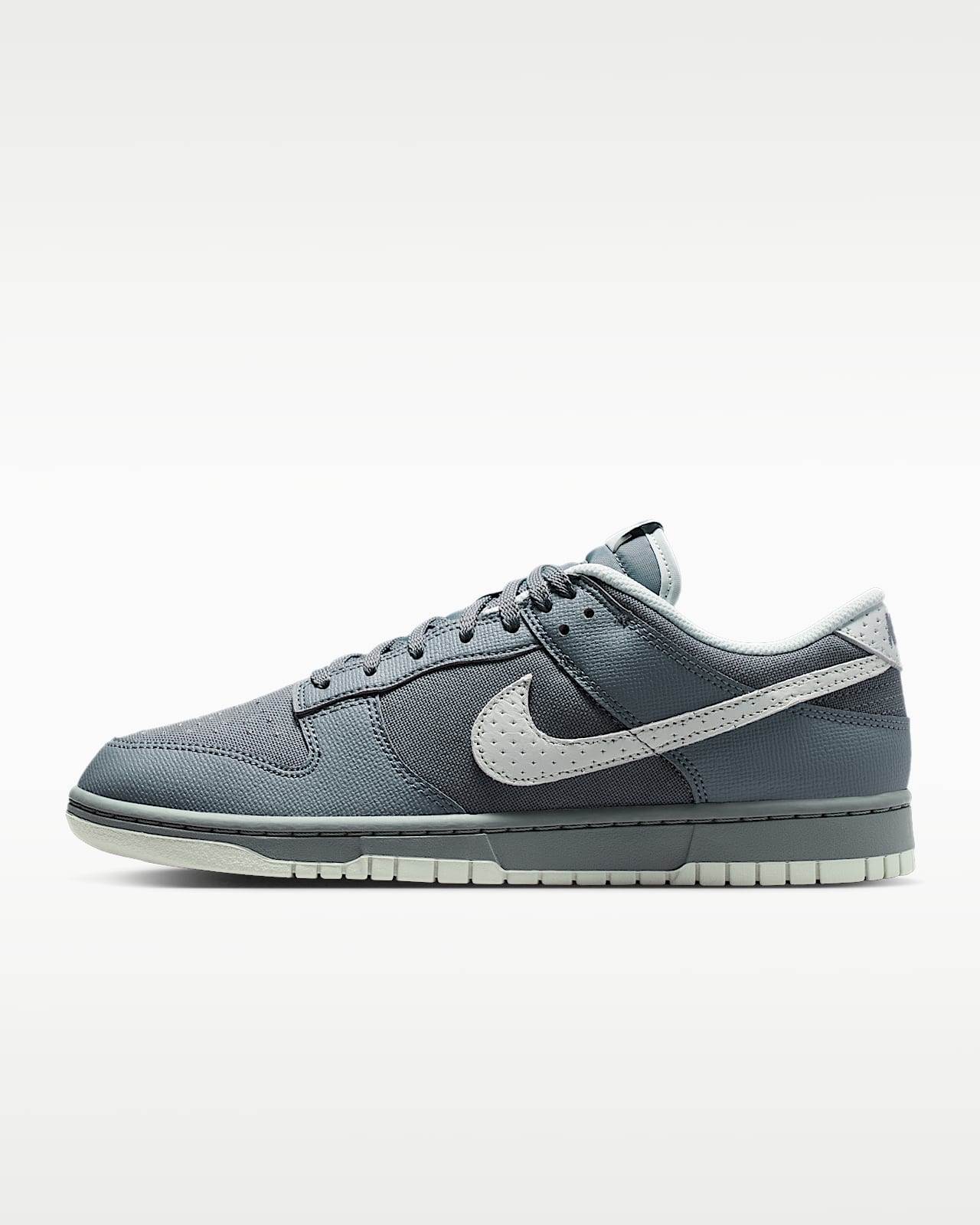 Nike Dunk Low Retro