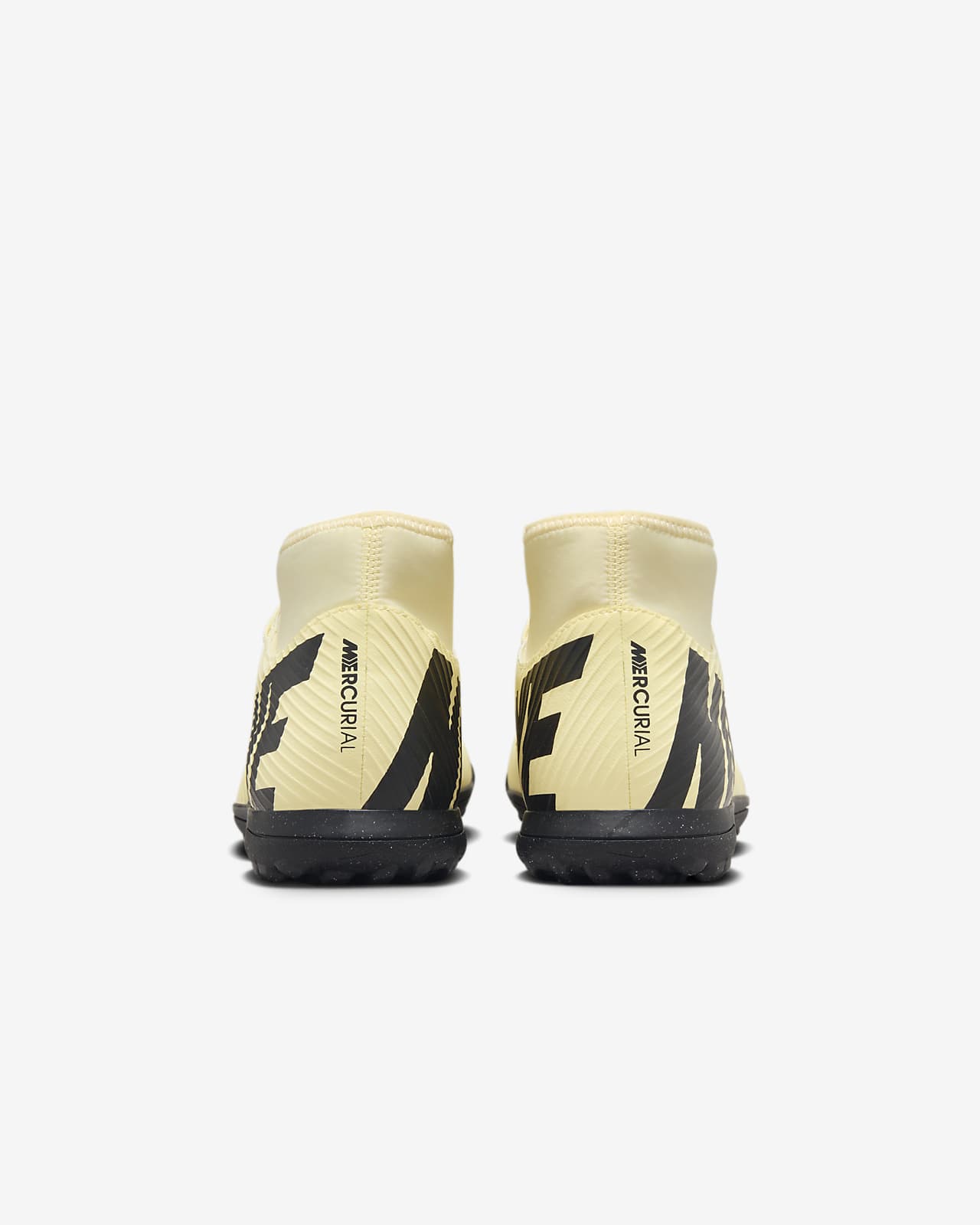 Nike erba sintetica top