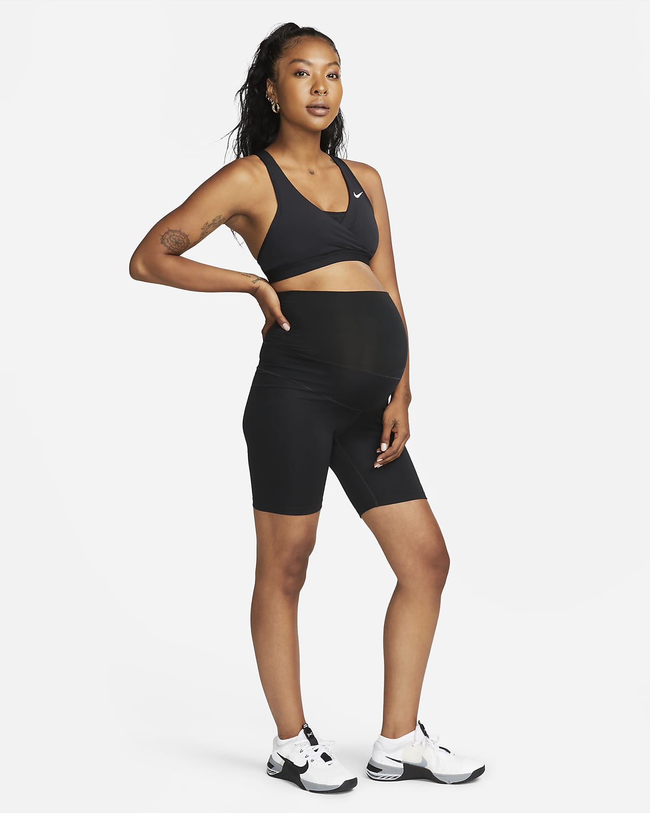 Nike Swoosh (M) Women's Medium-Support Padded Sports Bra (Maternity ...