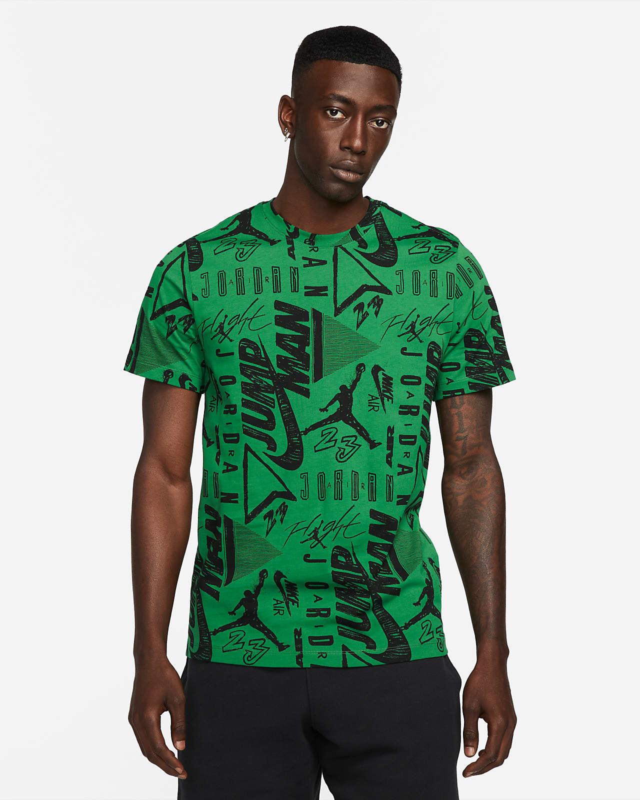 Tee-shirt à imprimé intégral et manches courtes Jordan Brand pour Homme.  Nike LU