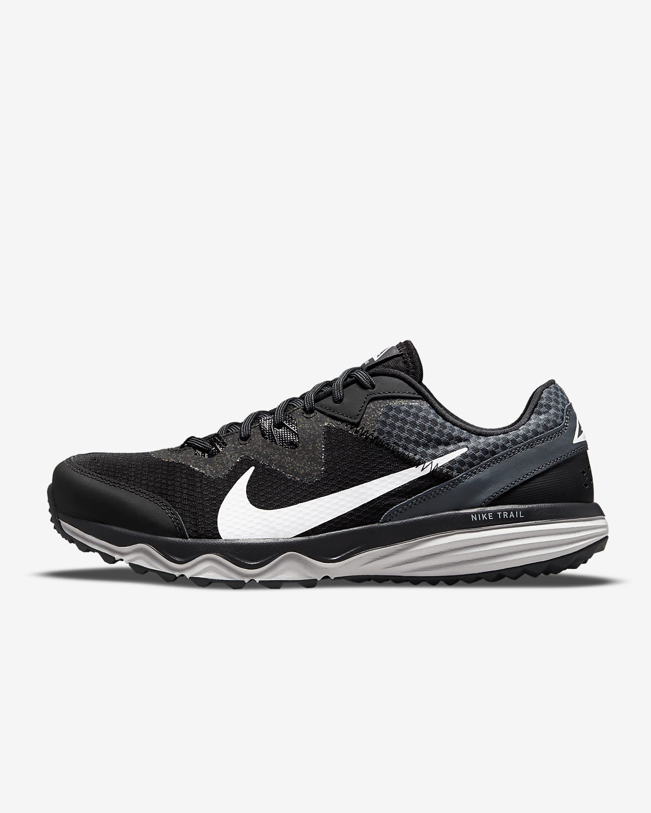 Trail Running Shoe. Nike LU