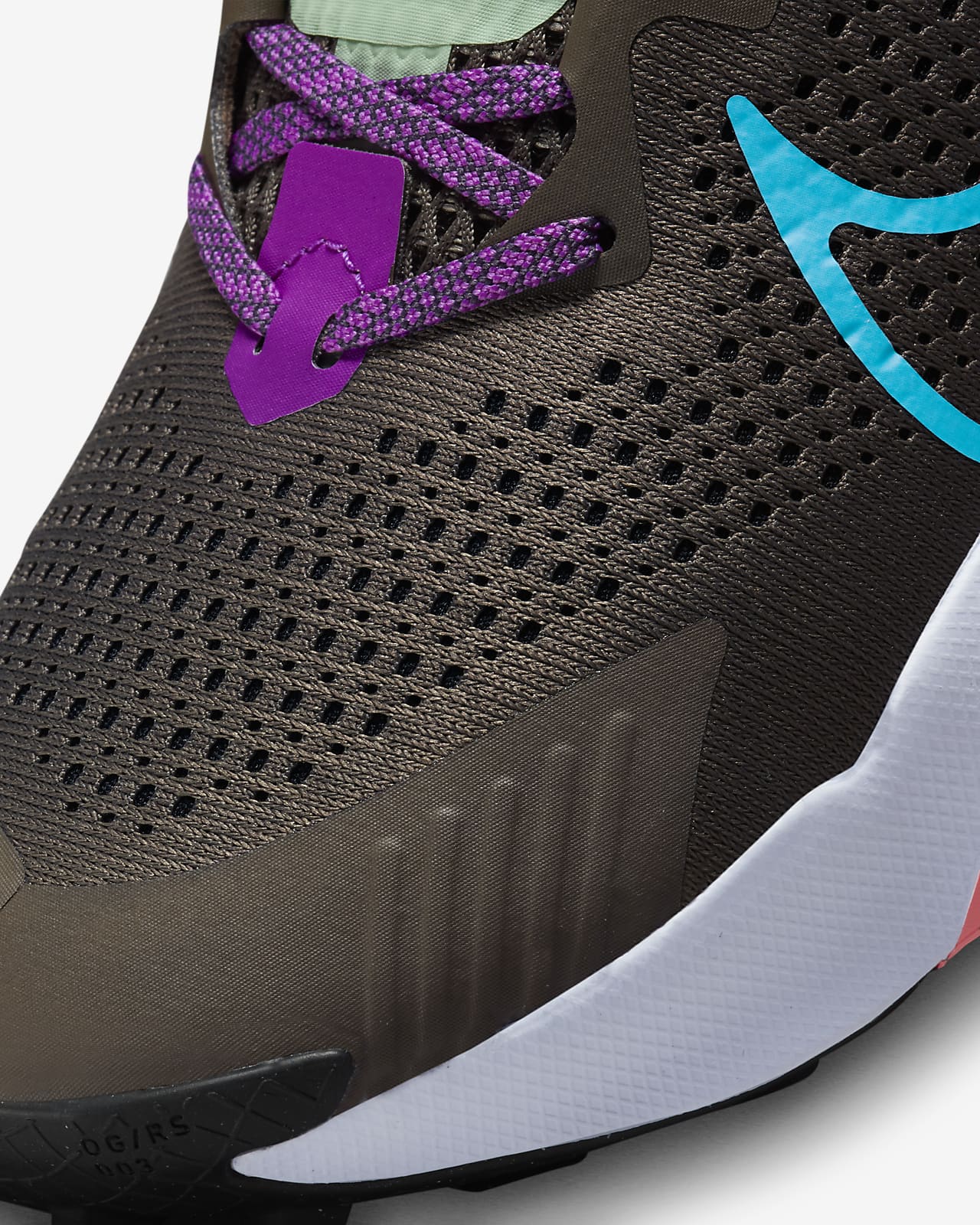 Nike Zegama Men's TrailRunning Shoes. Nike IN