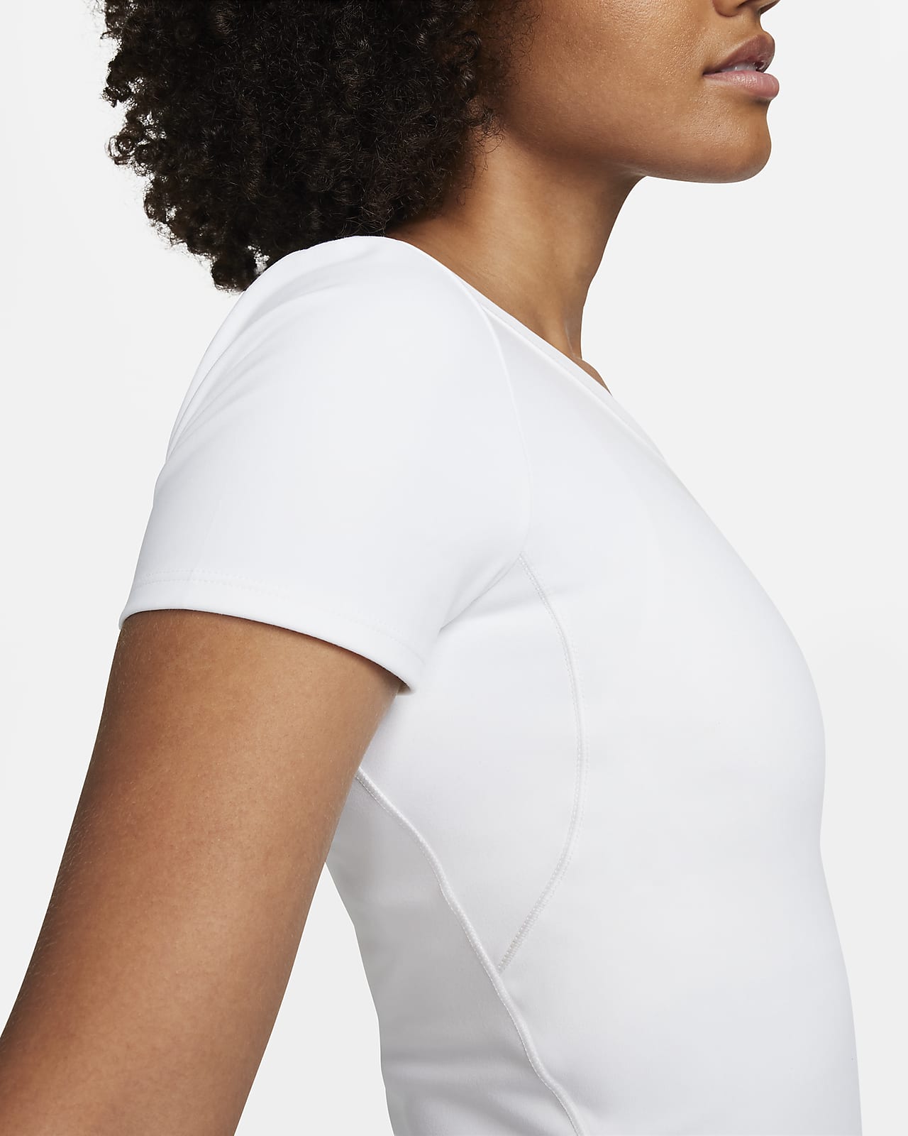 Nike Dri-FIT One Luxe Women's Twist Cropped Short-Sleeve Top. Nike SI